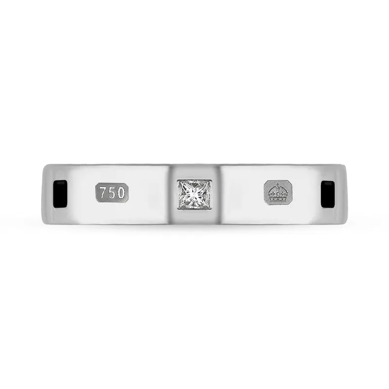 18ct White Gold 0.09ct Diamond Whitby Jet King's Coronation Hallmark Princess Cut 4mm Ring D