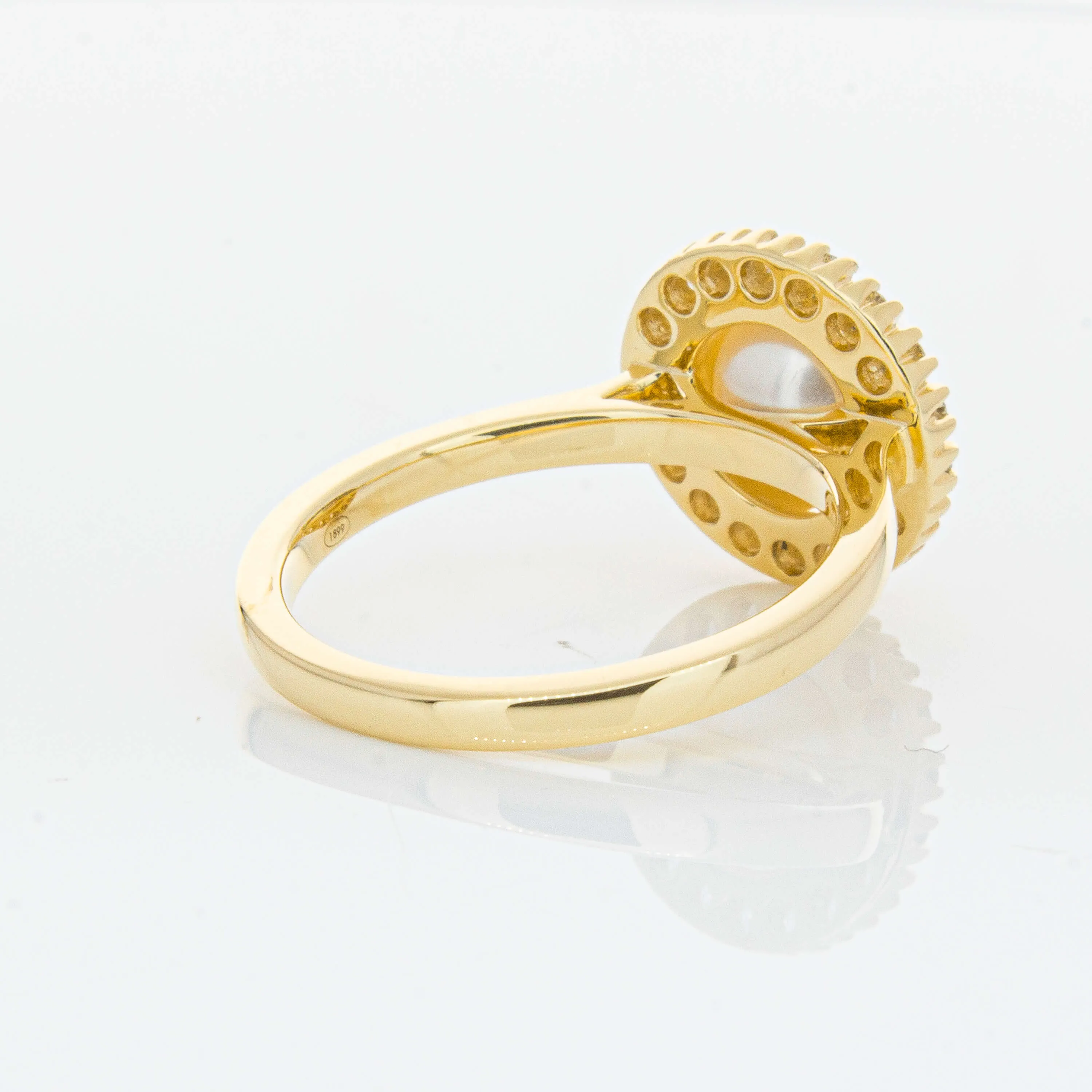 18ct Yellow Gold 7mm Akoya Pearl & Diamond Daisy Ring