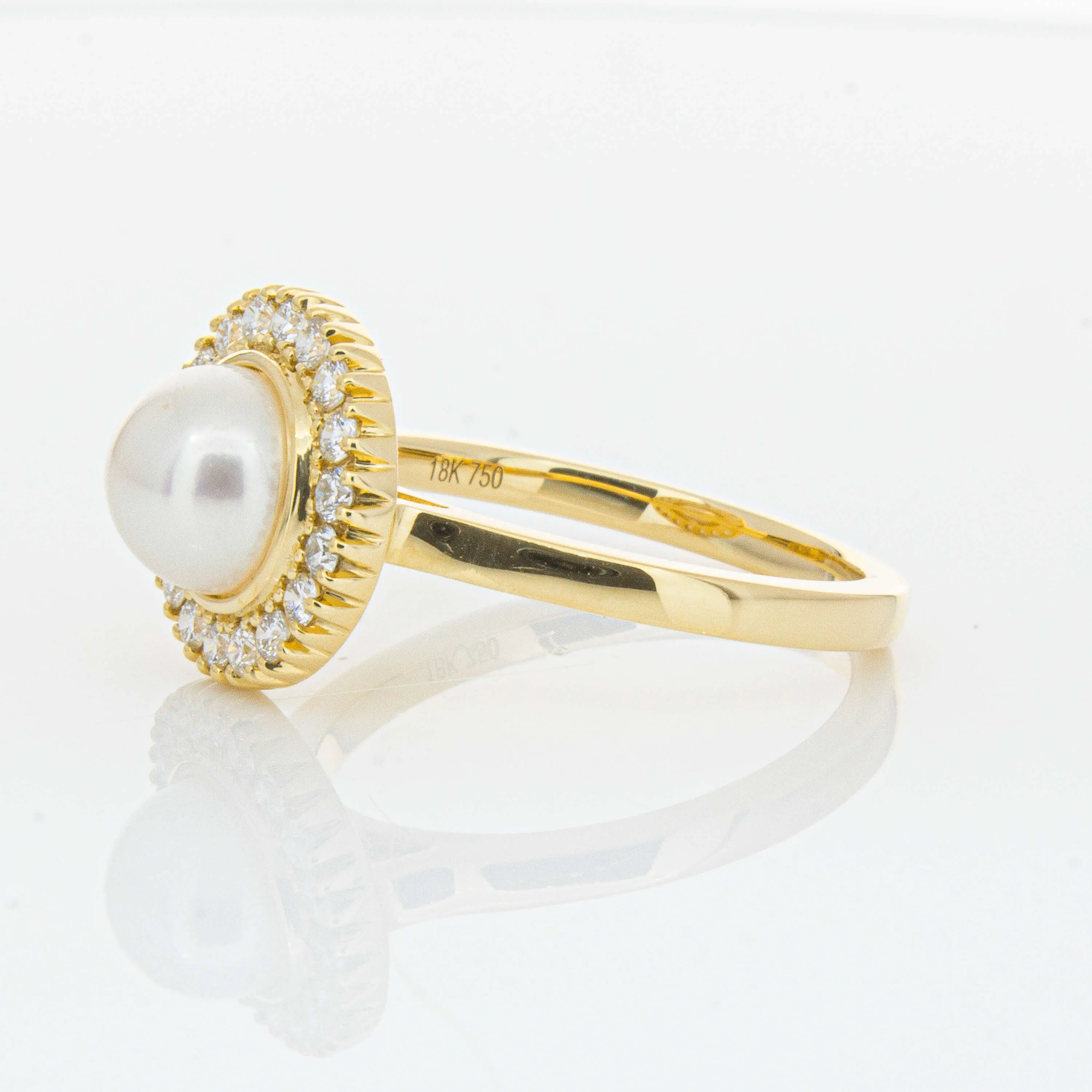 18ct Yellow Gold 7mm Akoya Pearl & Diamond Daisy Ring