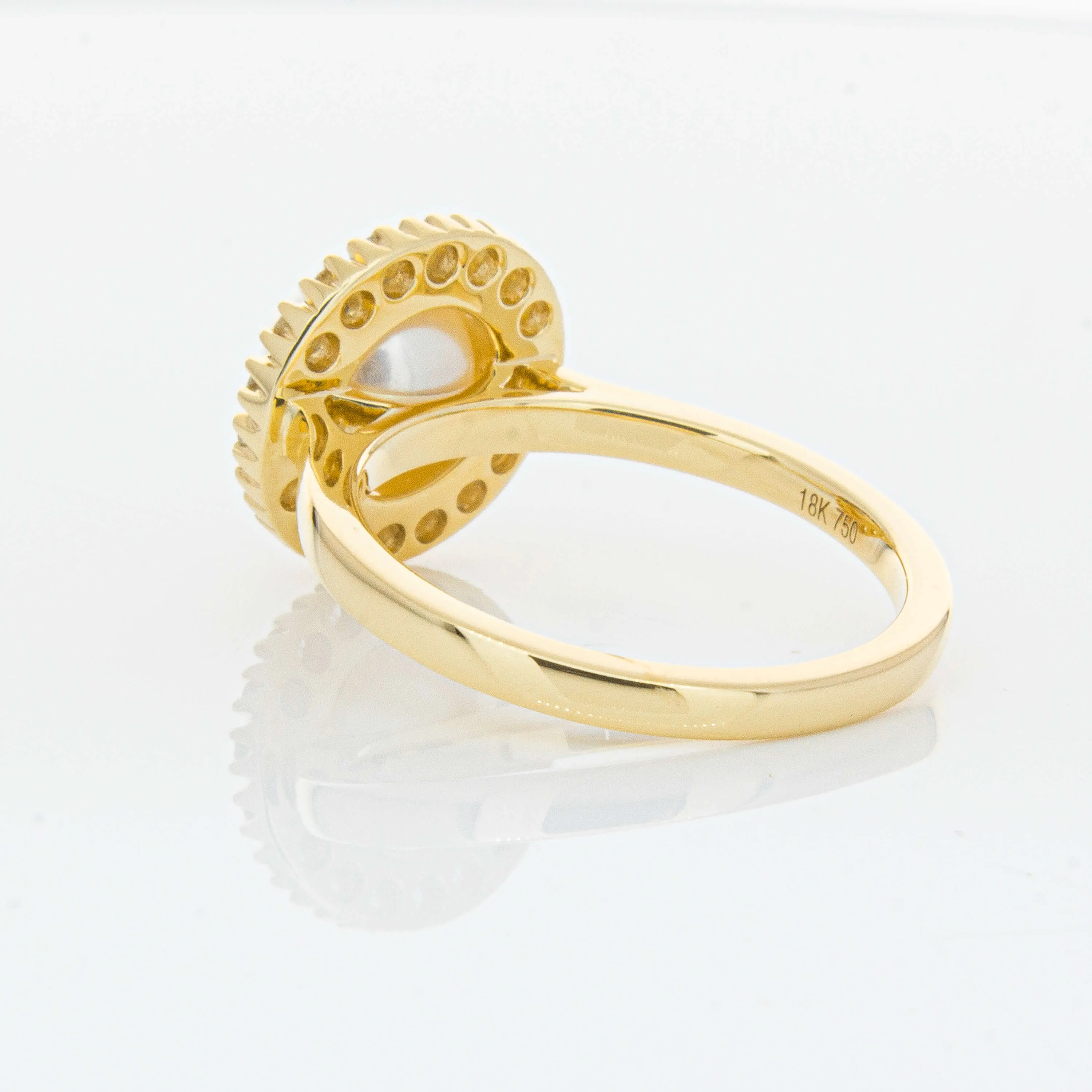 18ct Yellow Gold 7mm Akoya Pearl & Diamond Daisy Ring