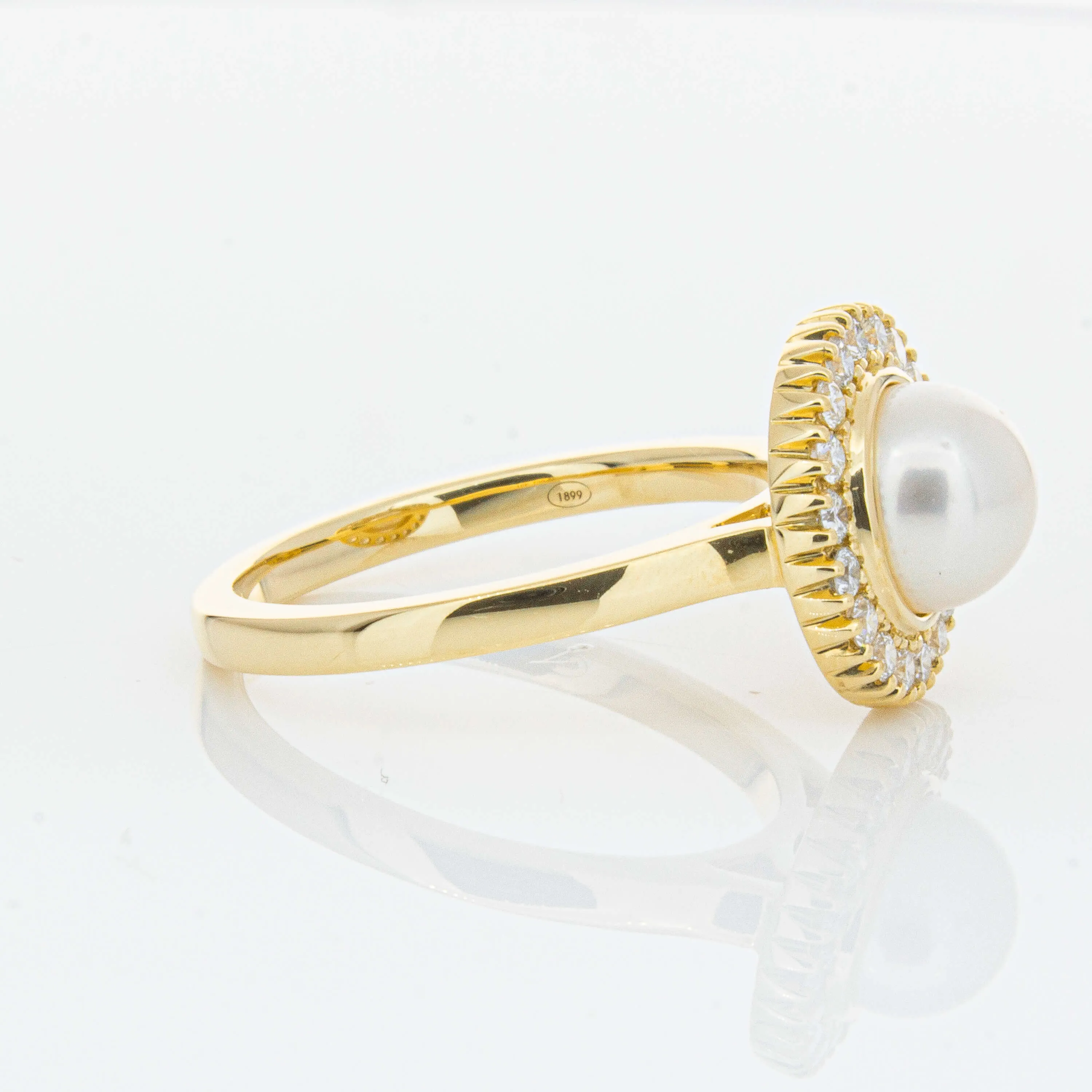 18ct Yellow Gold 7mm Akoya Pearl & Diamond Daisy Ring