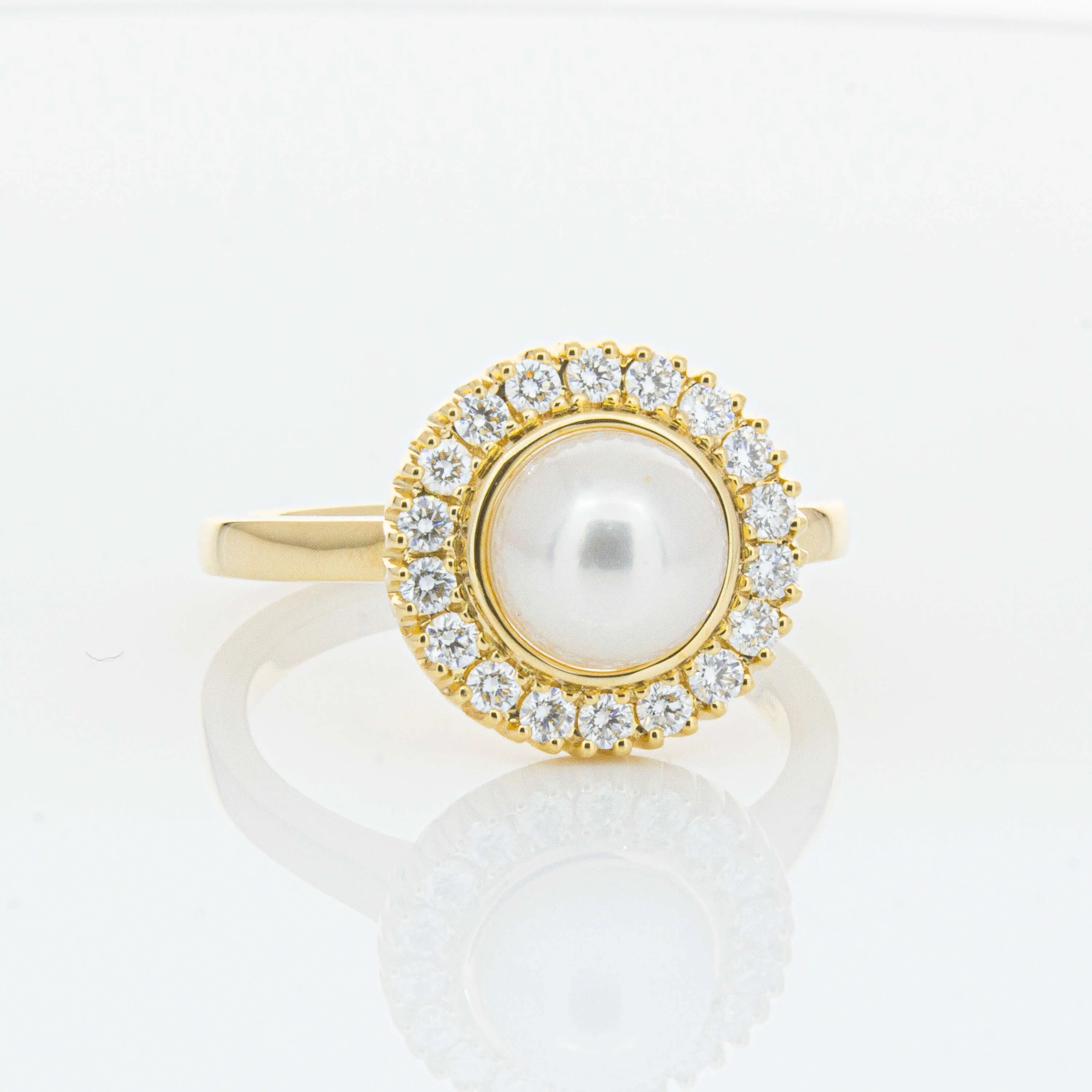 18ct Yellow Gold 7mm Akoya Pearl & Diamond Daisy Ring