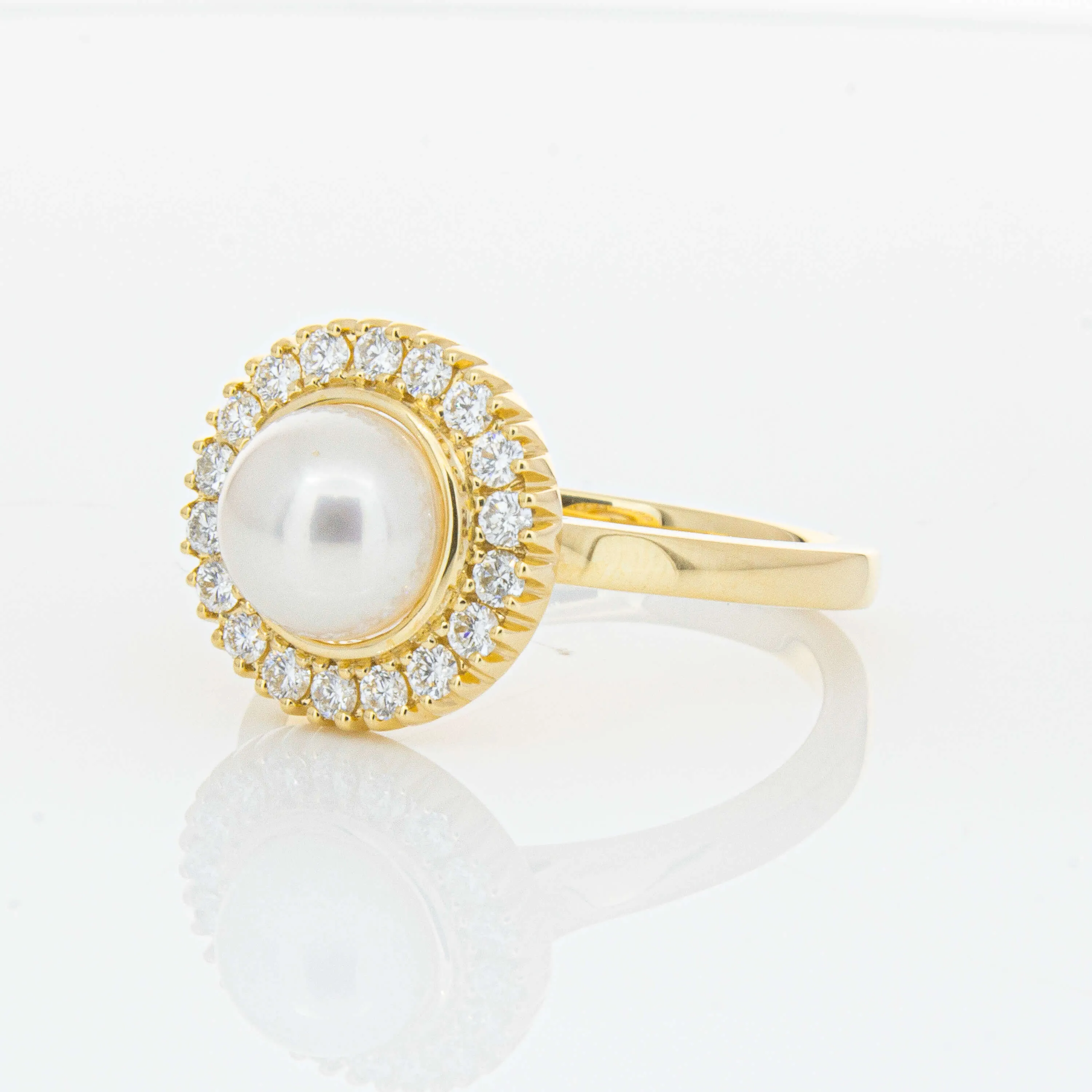 18ct Yellow Gold 7mm Akoya Pearl & Diamond Daisy Ring
