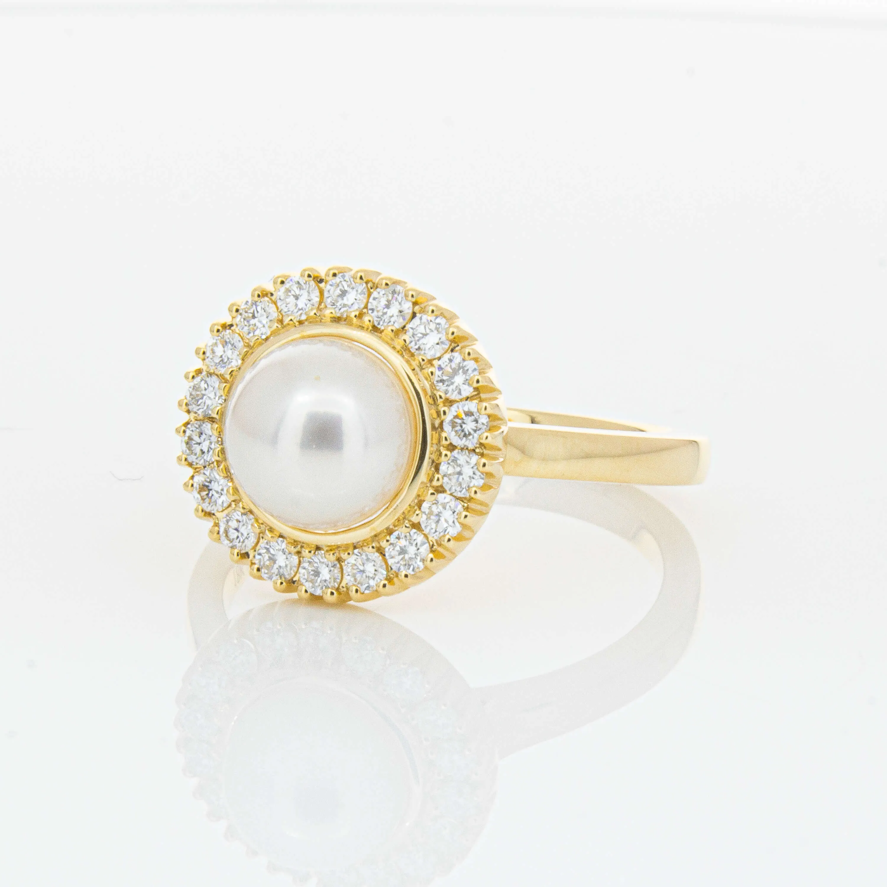 18ct Yellow Gold 7mm Akoya Pearl & Diamond Daisy Ring