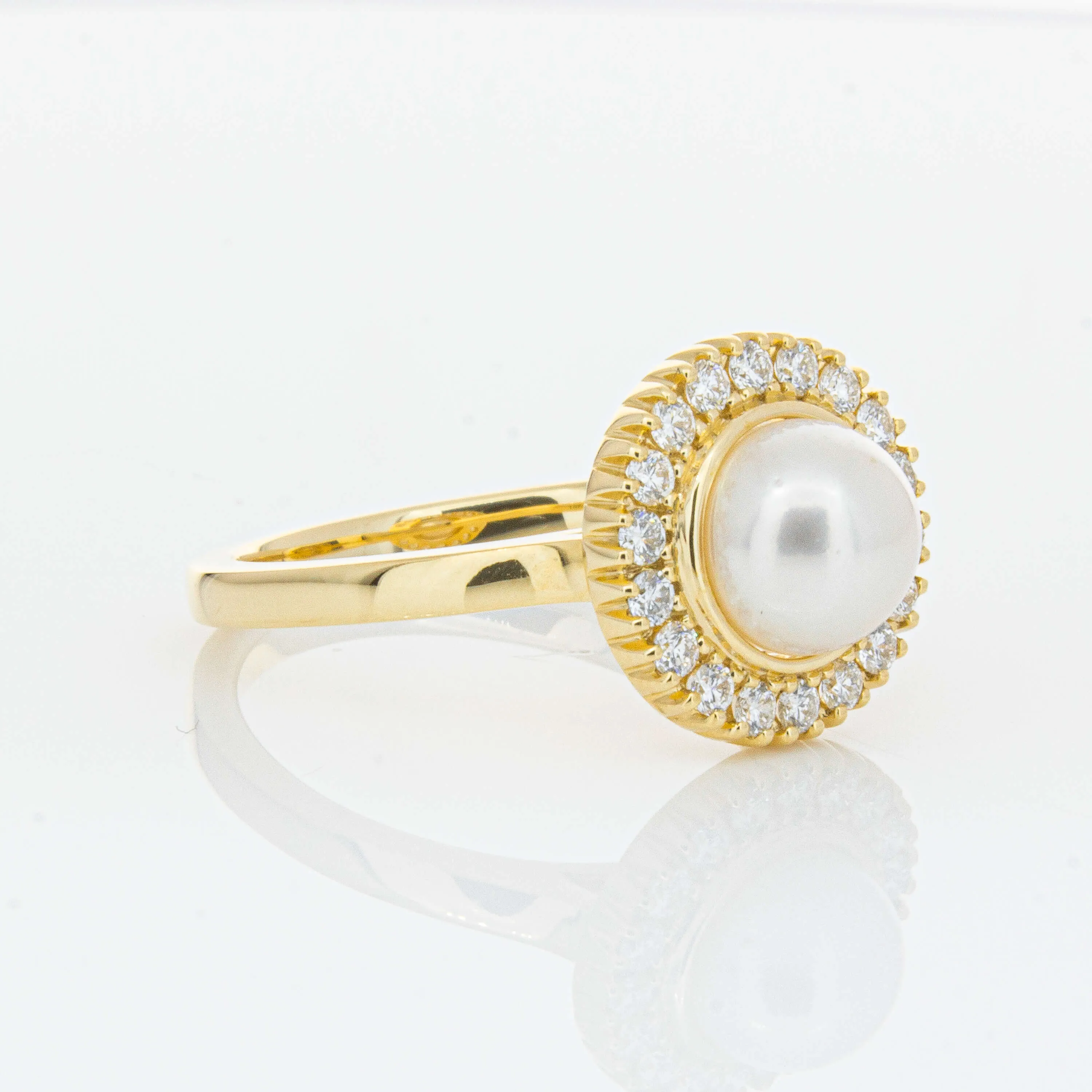 18ct Yellow Gold 7mm Akoya Pearl & Diamond Daisy Ring