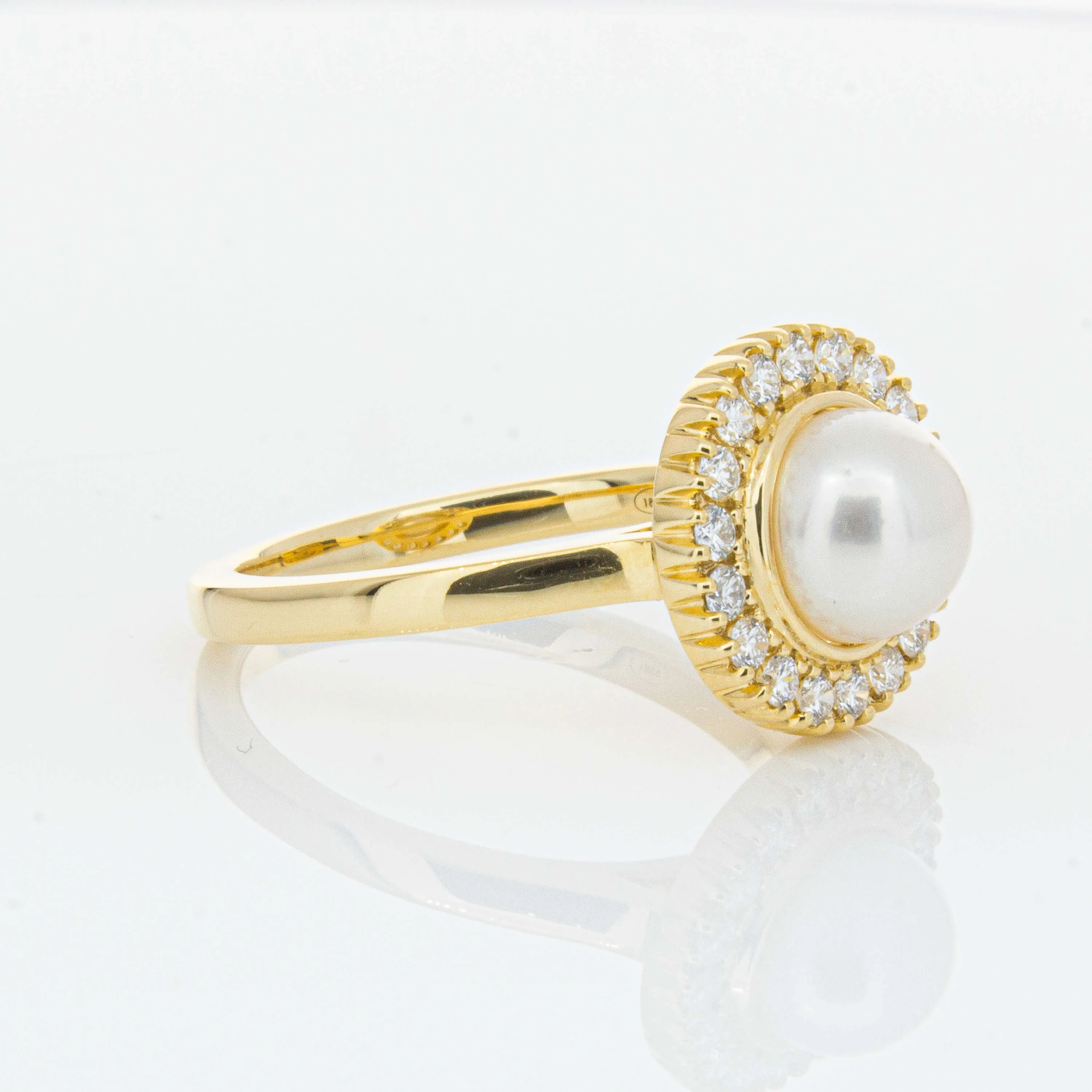 18ct Yellow Gold 7mm Akoya Pearl & Diamond Daisy Ring