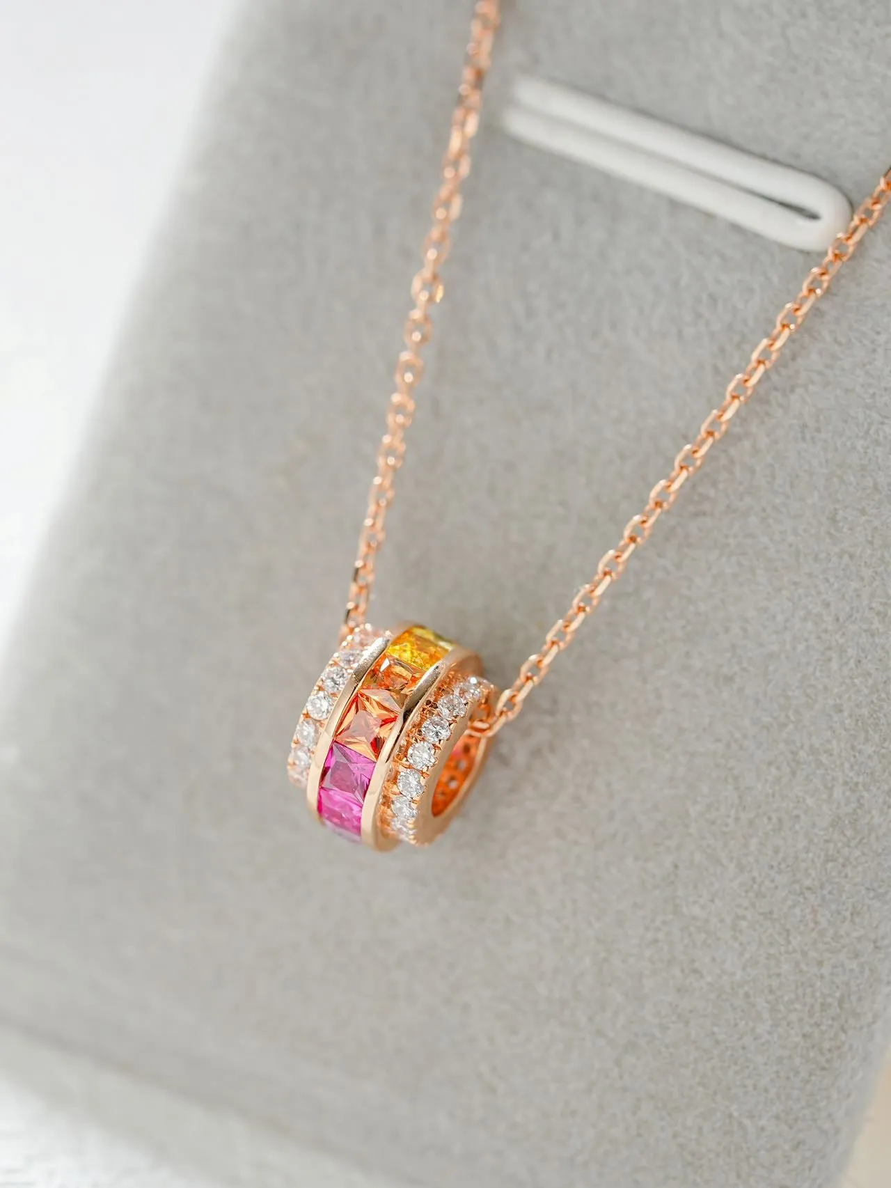 18k Gold Custom Baguette Wheel Necklace
