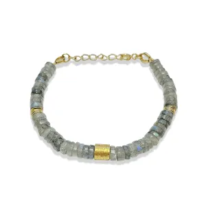 18k yellow gold beaded bracelet assembled with Labradorite