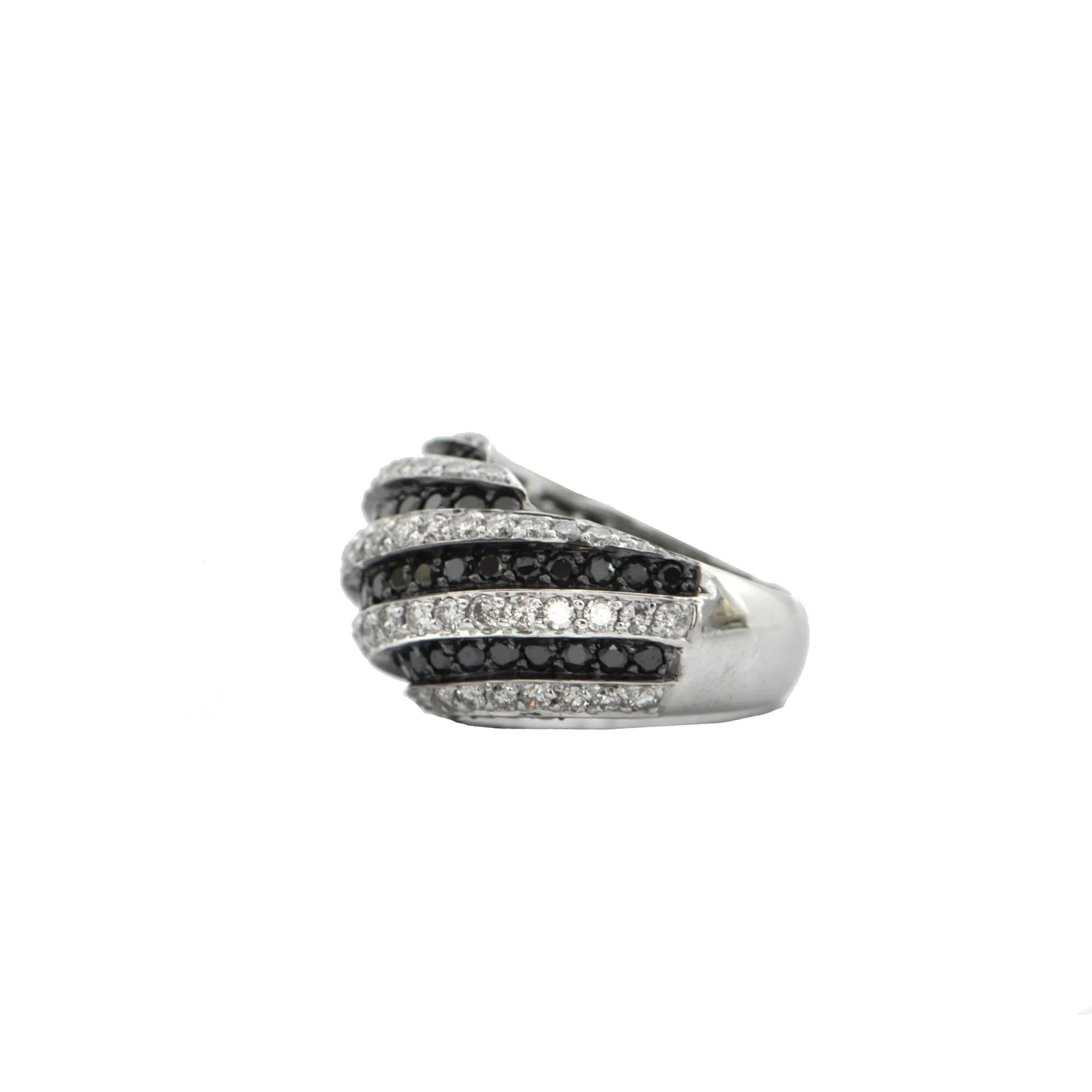 2.66CT  Black and White Pav Diamond 18K White Gold Ring