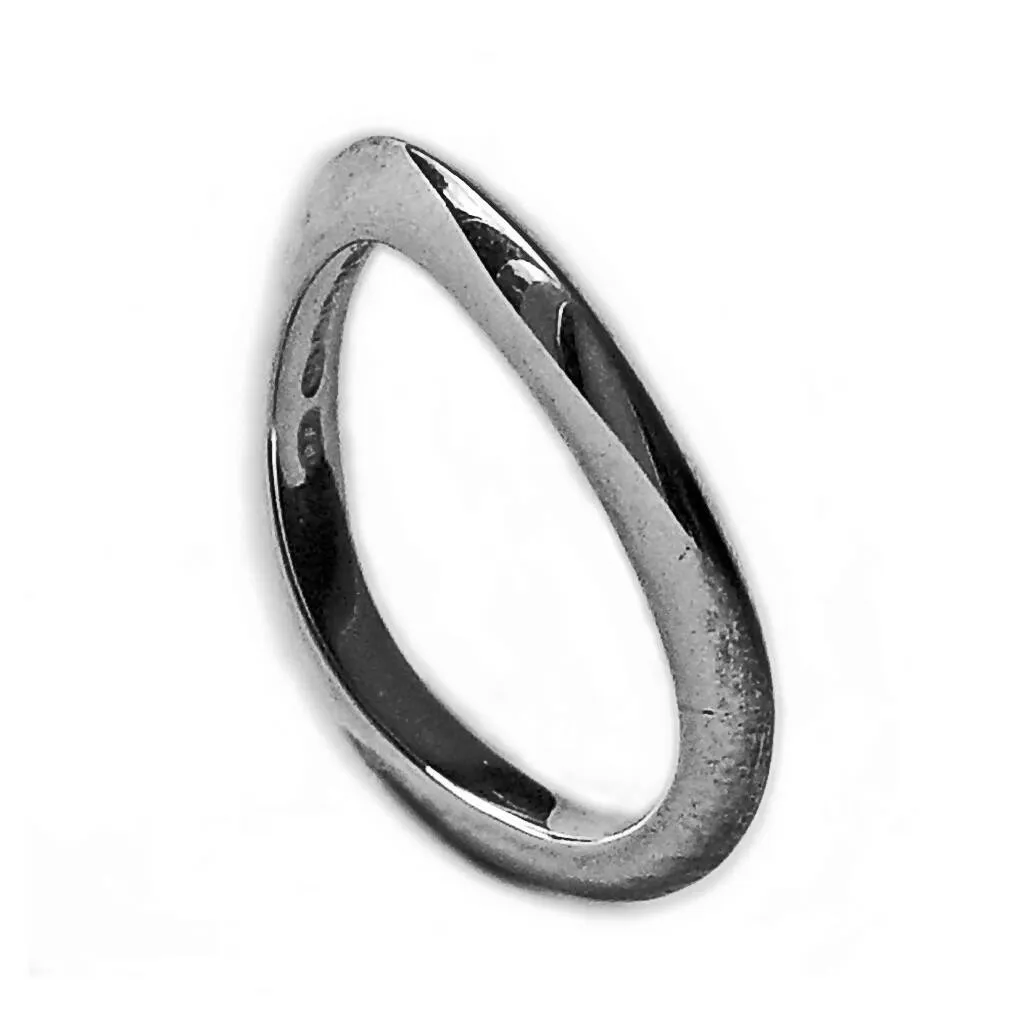 3mm Wavy Silver Shell Band