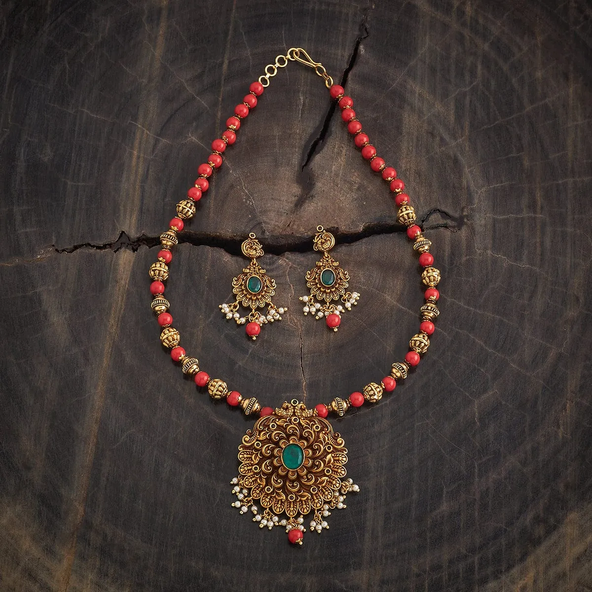Antique Necklace 182529