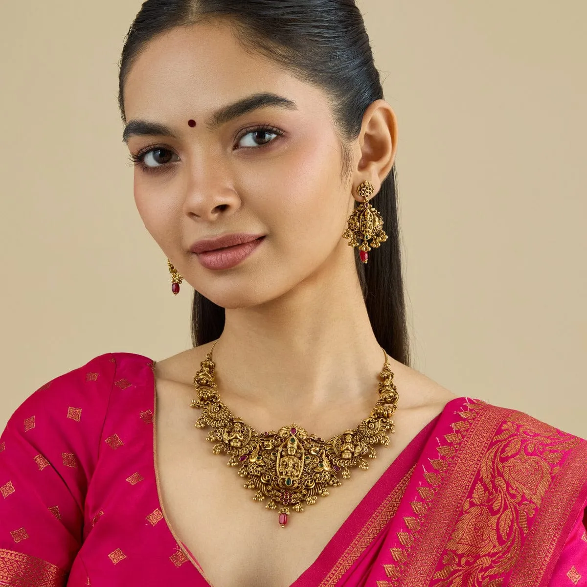 Antique Necklace 182555