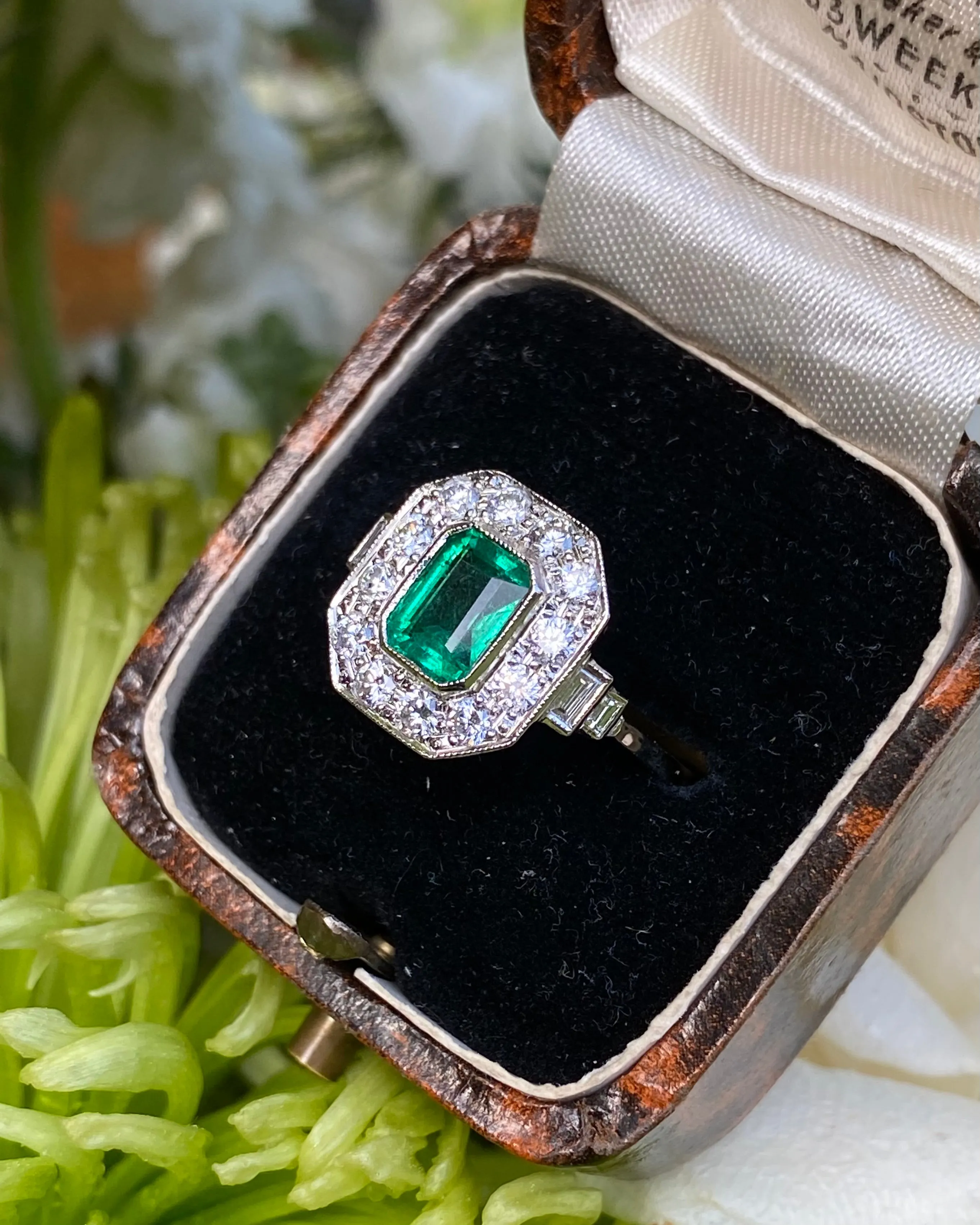 Art Deco Emerald and Diamond Cluster Platinum Ring 0.75ct   1.0ct