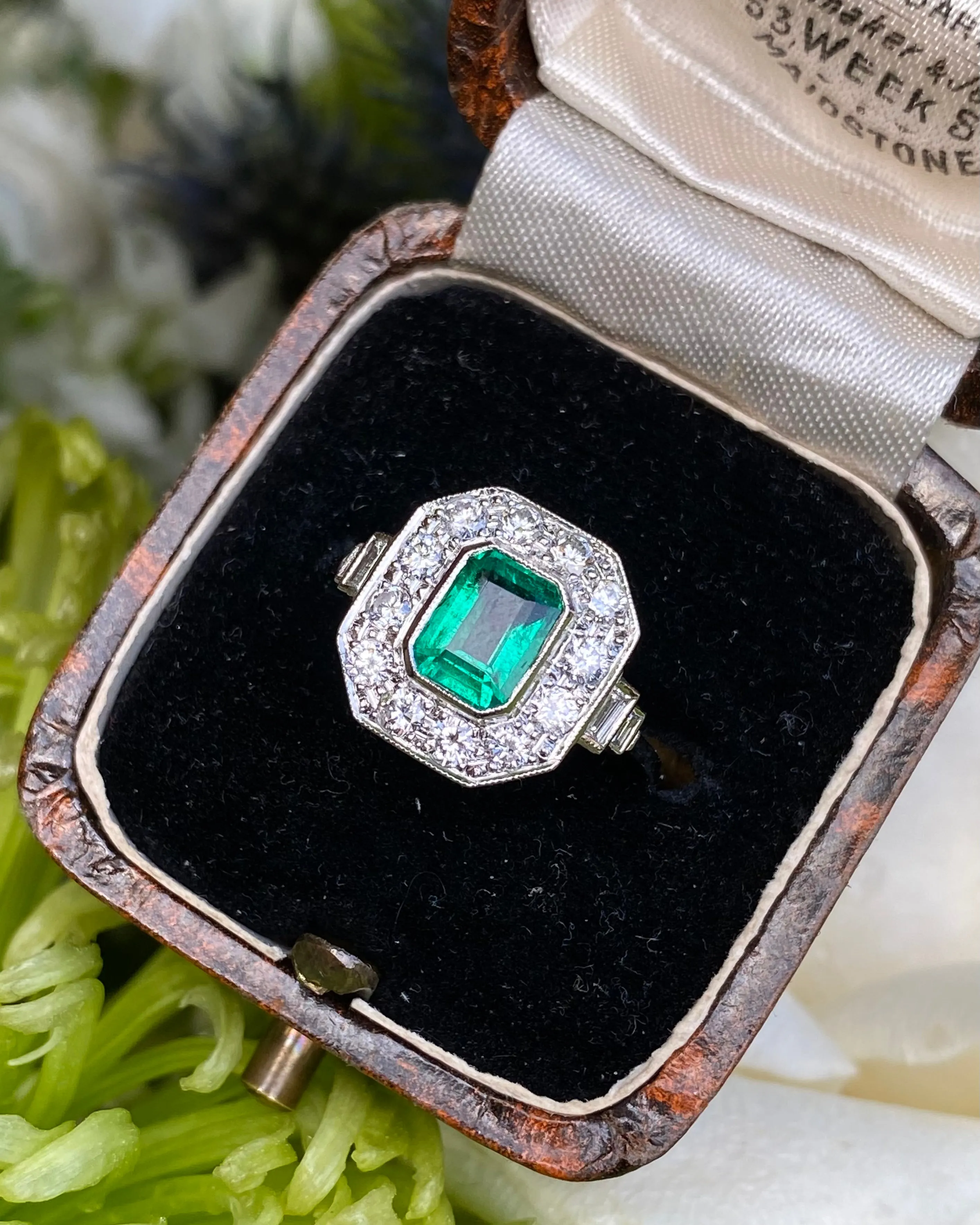 Art Deco Emerald and Diamond Cluster Platinum Ring 0.75ct   1.0ct