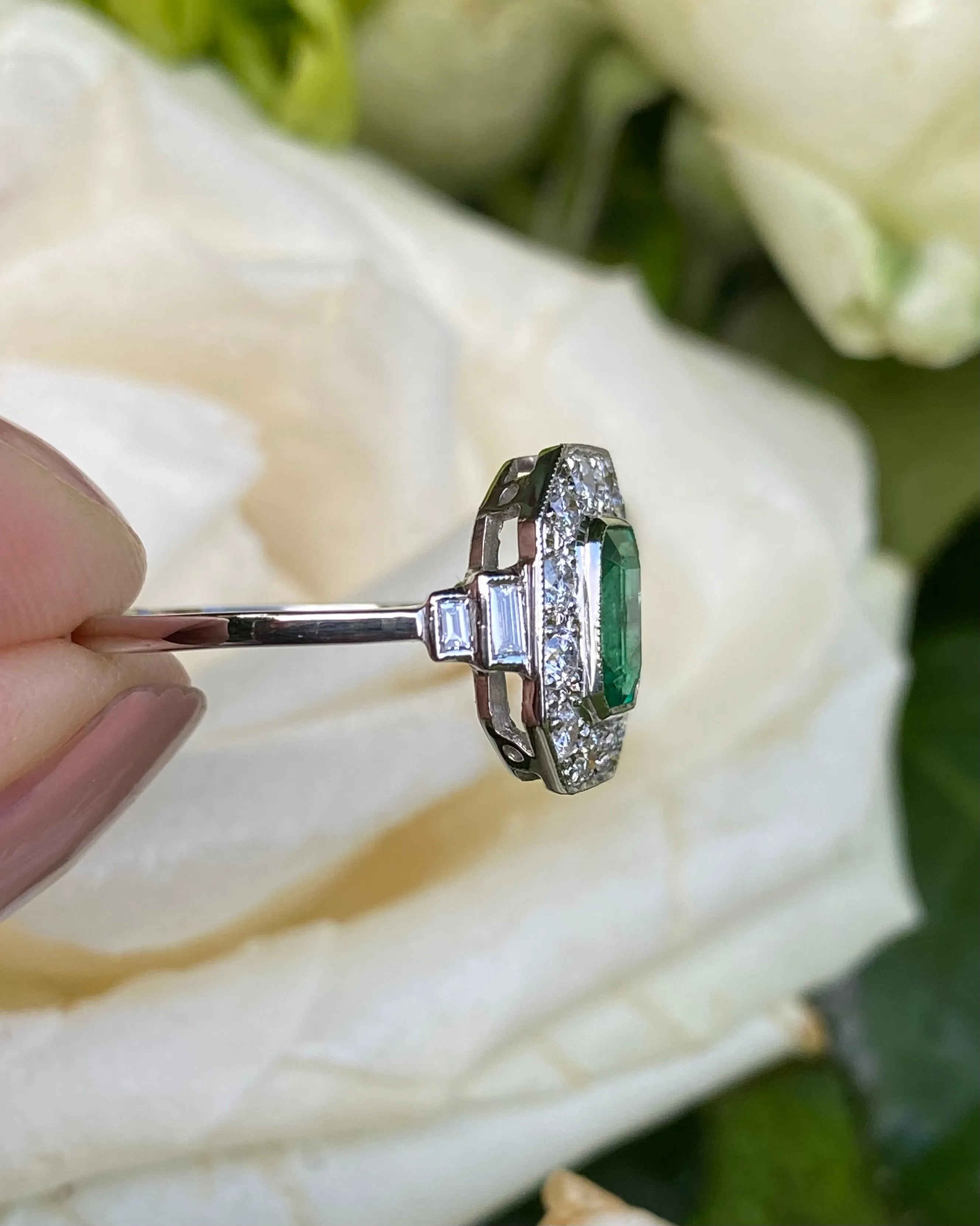 Art Deco Emerald and Diamond Cluster Platinum Ring 0.75ct   1.0ct