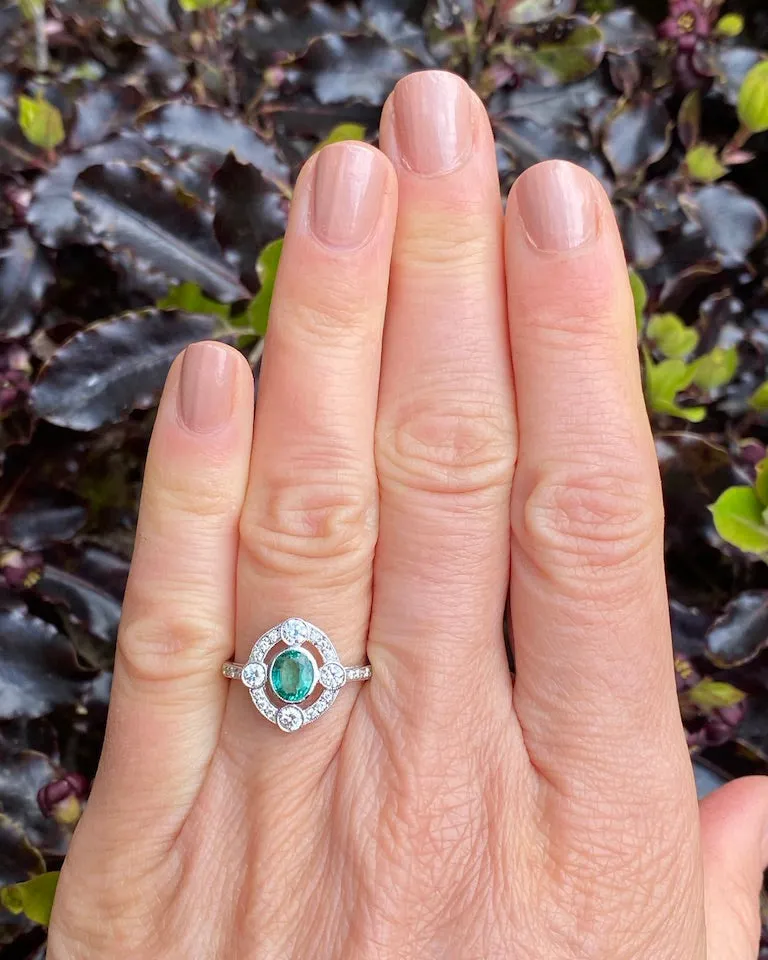Art Deco Emerald and Diamond Platinum Ring 0.55ct   0.80ct