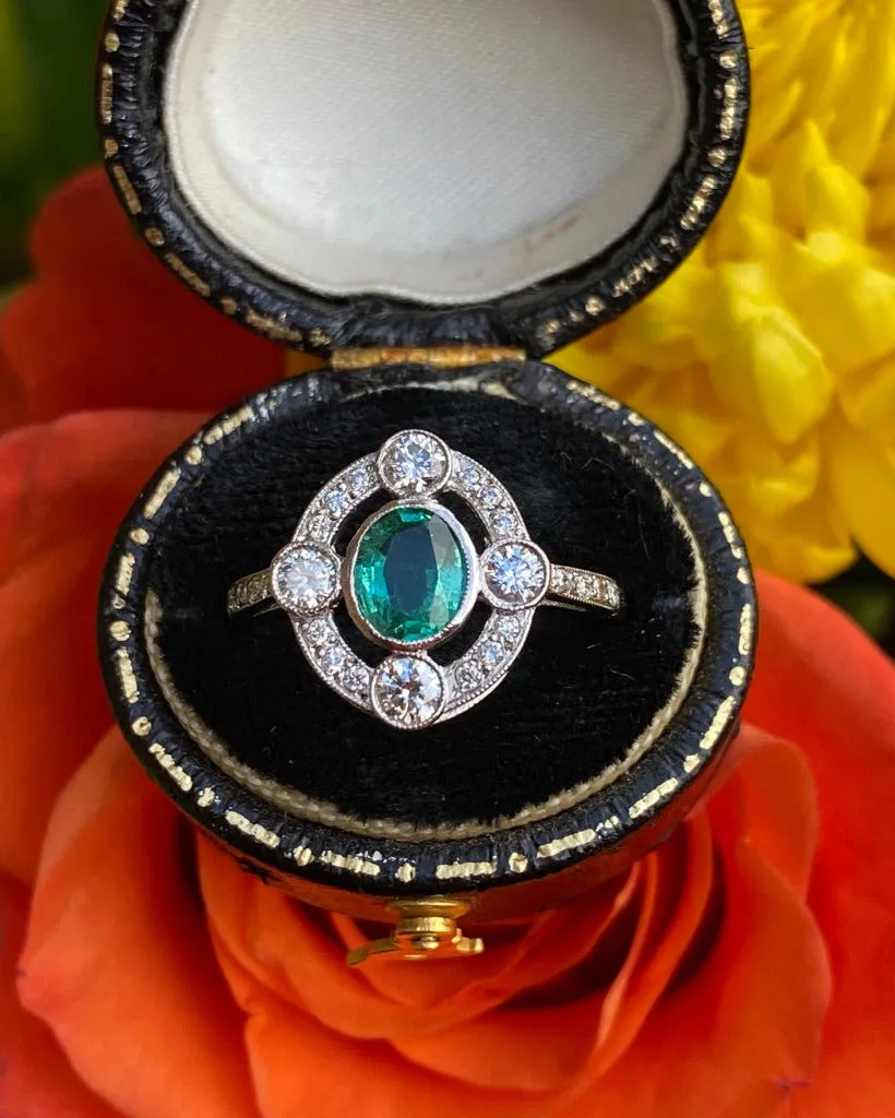 Art Deco Emerald and Diamond Platinum Ring 0.55ct   0.80ct