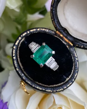 Art Deco Emerald and Diamond Ring Platinum 0.30ct   1.92ct