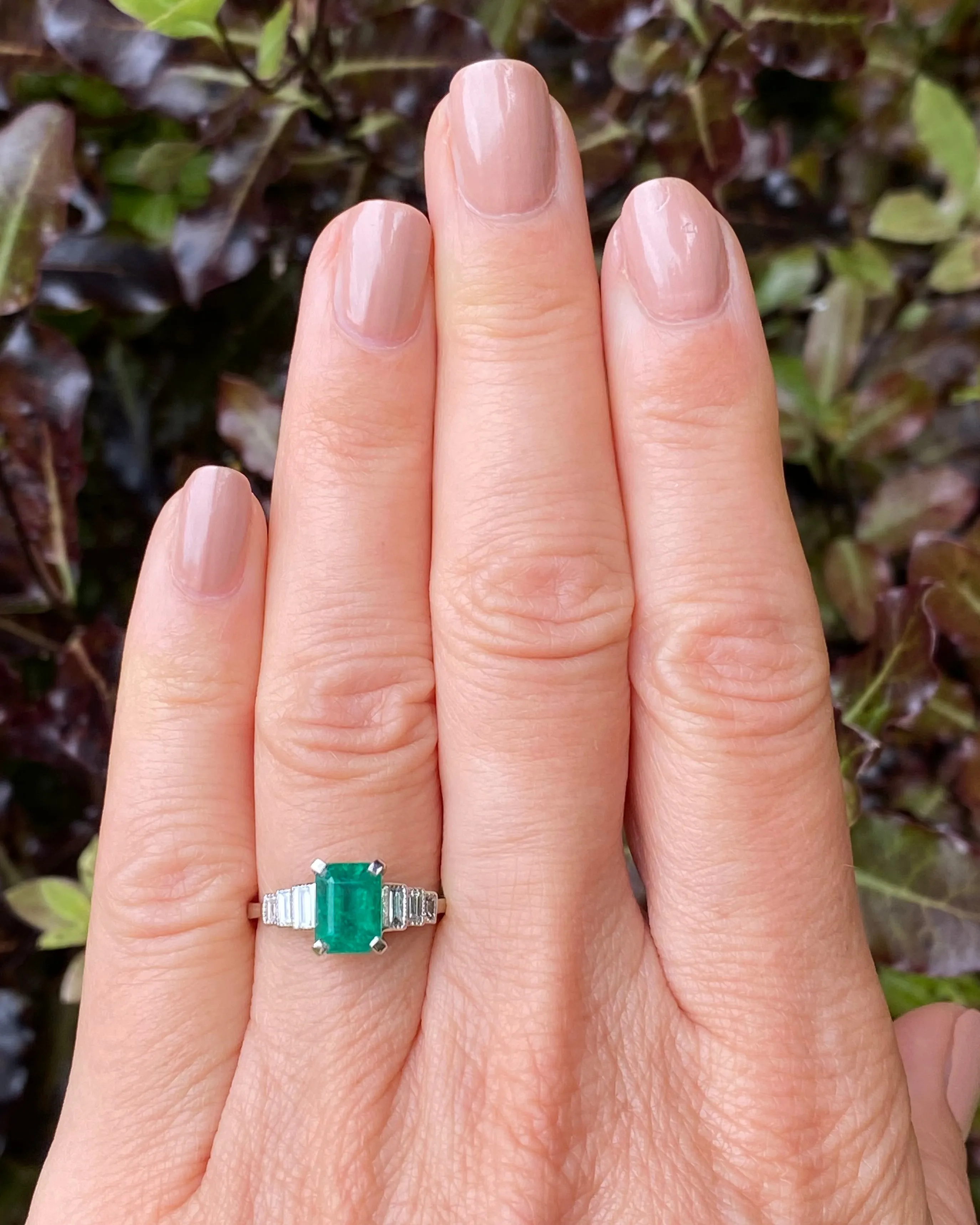 Art Deco Emerald and Diamond Ring Platinum 0.30ct   1.92ct