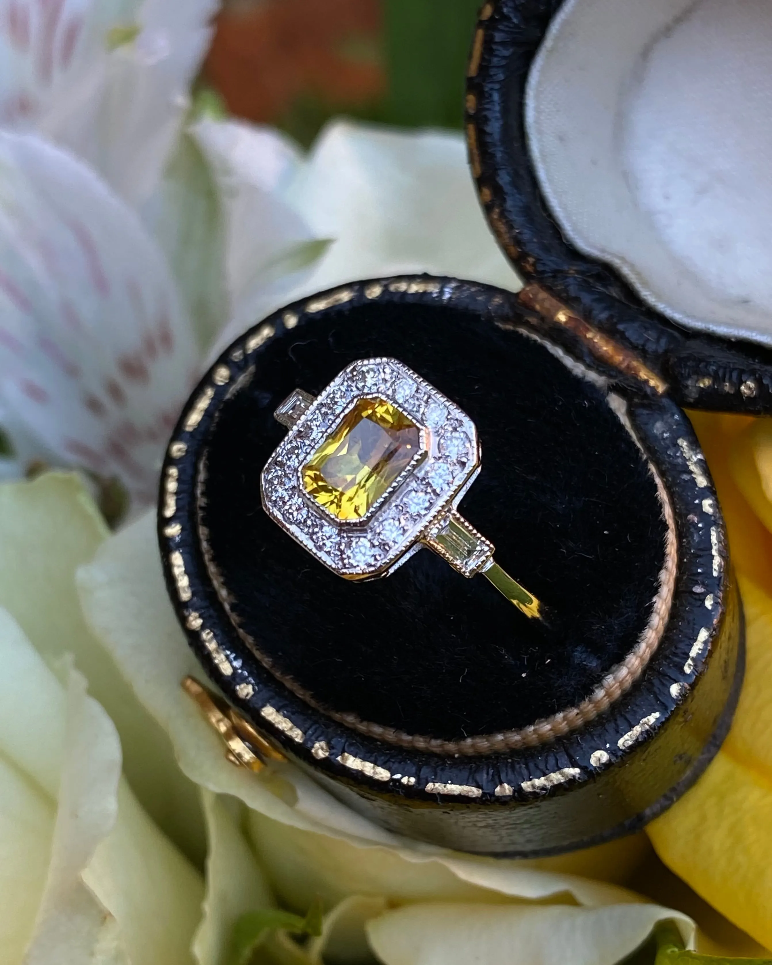 Art Deco Yellow Sapphire & Diamond Cluster Ring Platinum 0.25ct   0.75ct