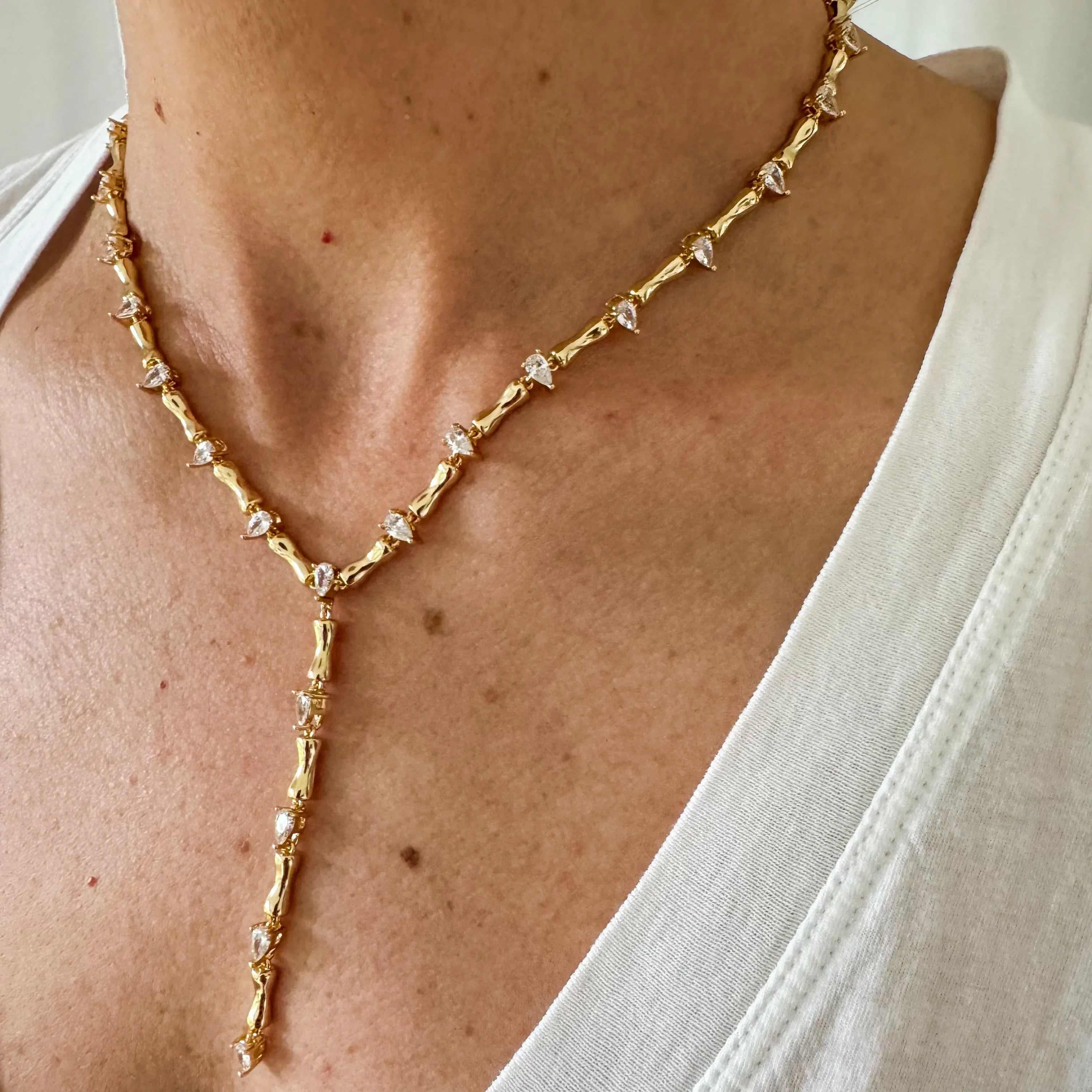 Bamboo CZ Pear Lariat - Gold