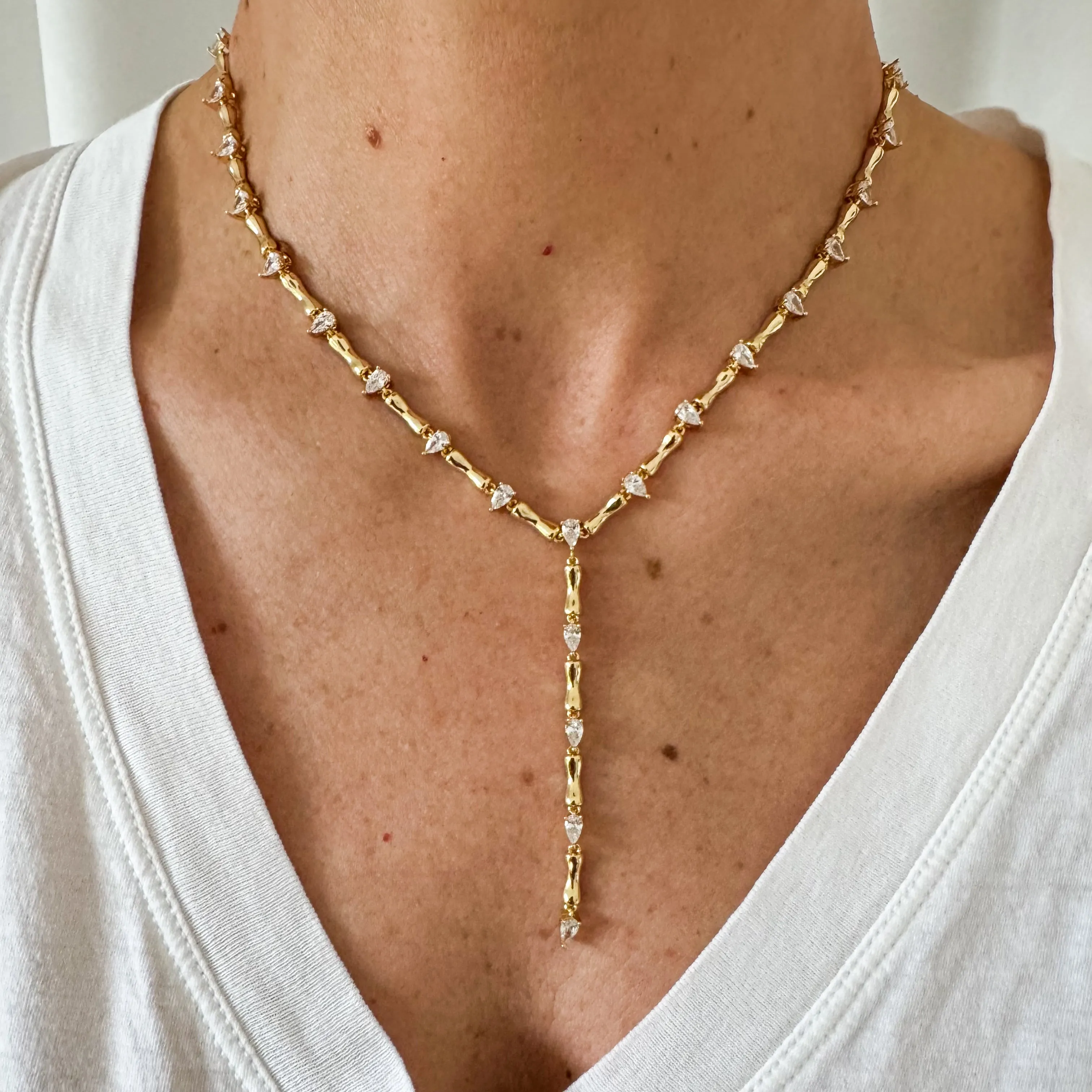 Bamboo CZ Pear Lariat - Gold