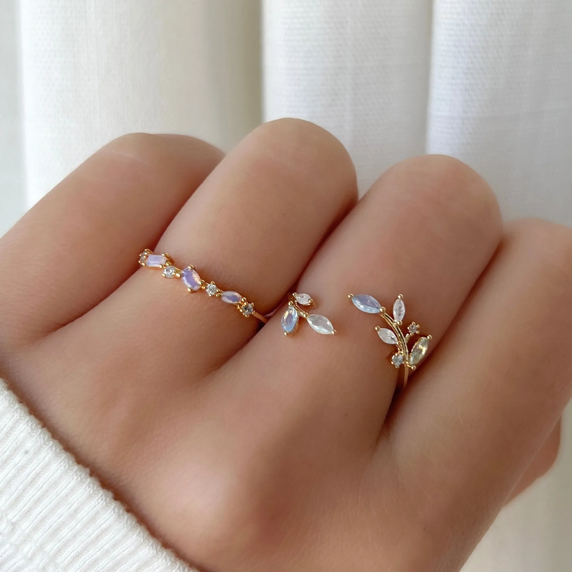 Bleu Leaf Ring
