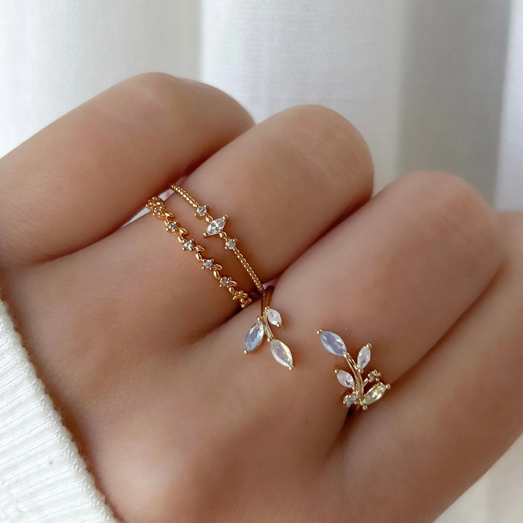 Bleu Leaf Ring