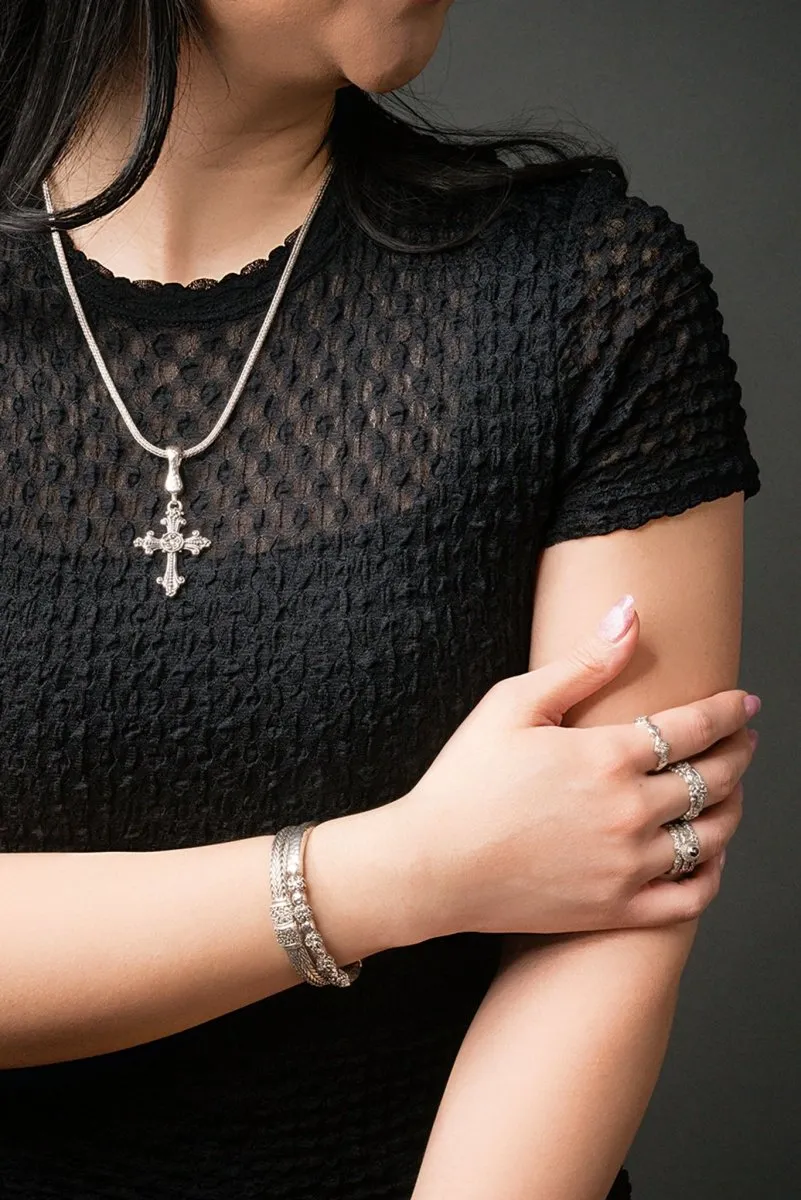 Blossom Blessings Bangle? in Diamond