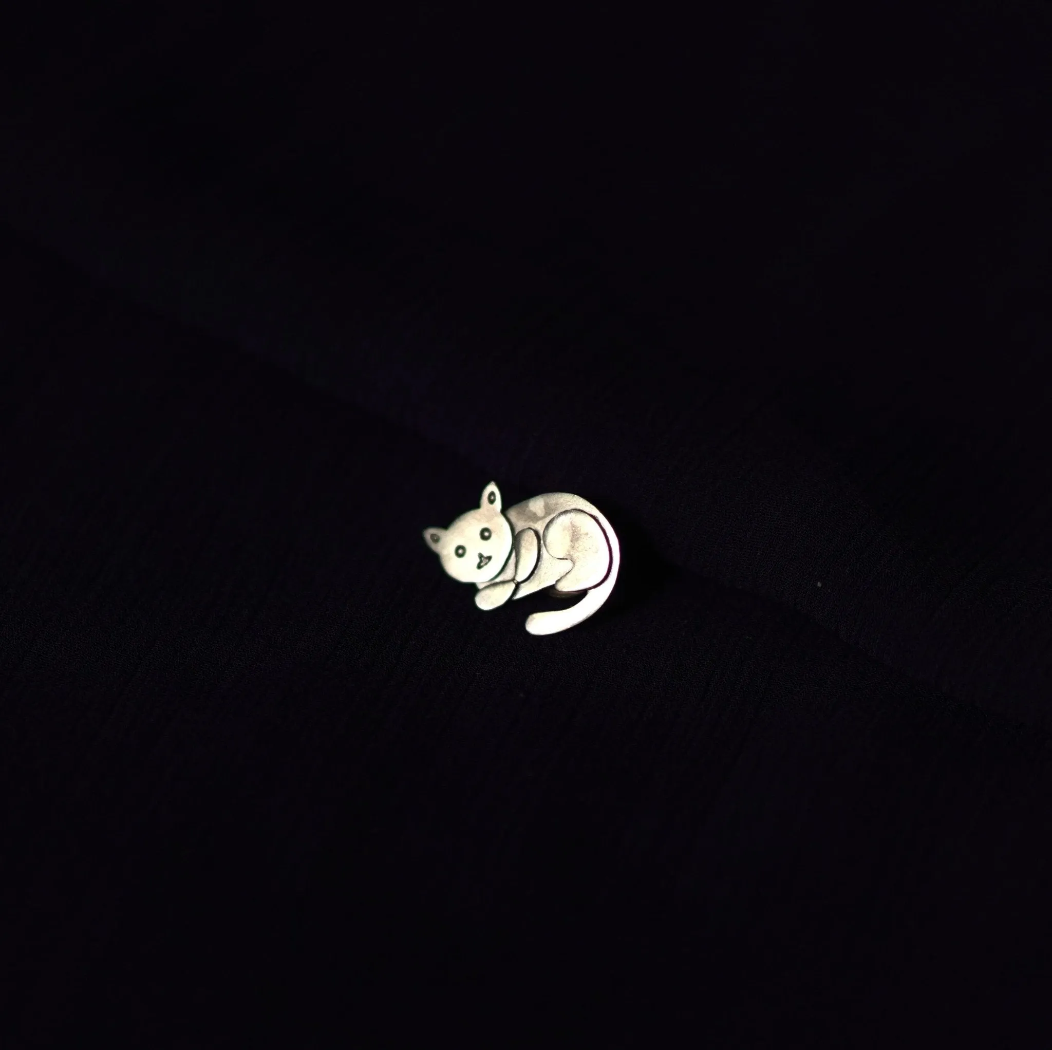 Cat Silver Pin a?? Movable Head