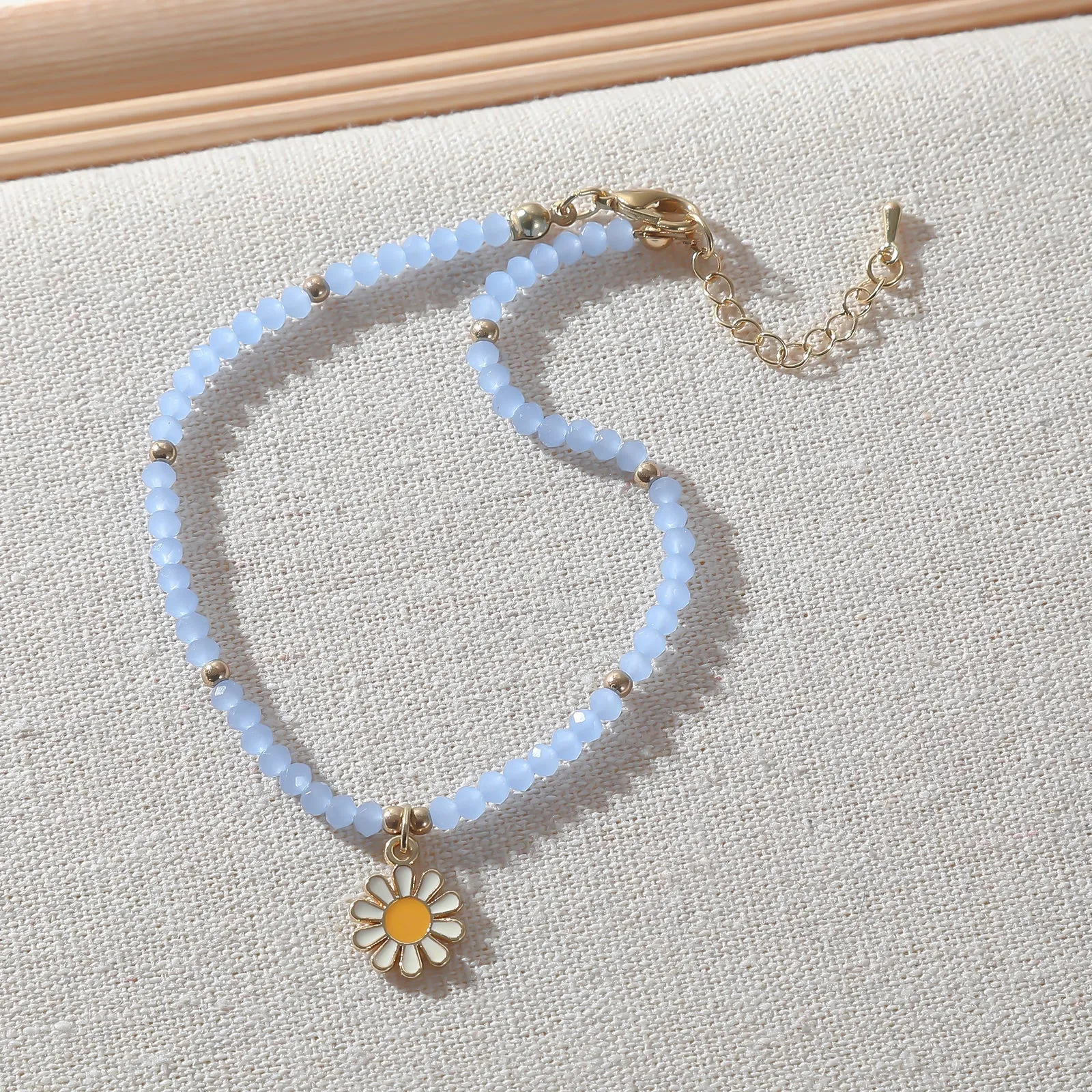 Colorful Beaded Daisy Anklet with Gold Chain ?C Adjustable Summer Foot Jewelry