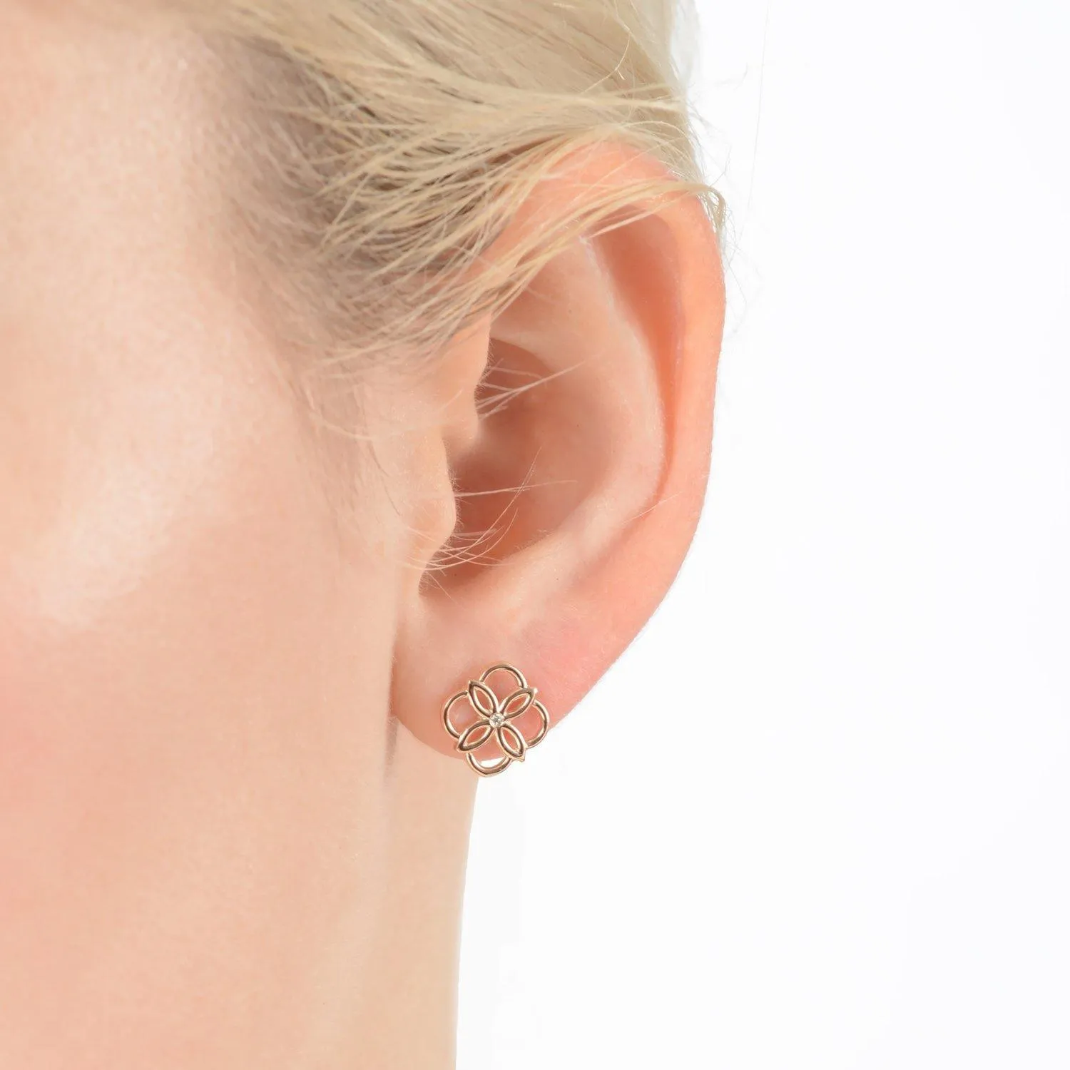 Daisy One Diamond Ear Studs