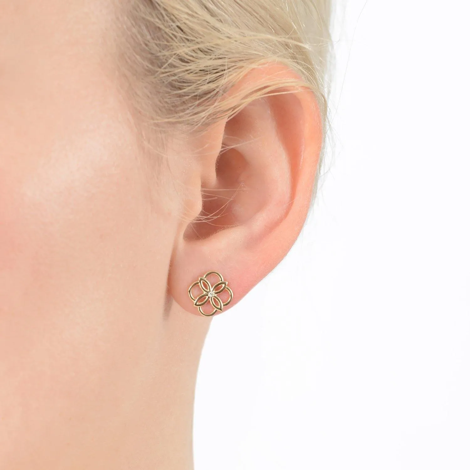 Daisy One Diamond Ear Studs