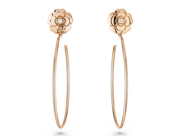 Extrait de Cam??lia hoop earrings