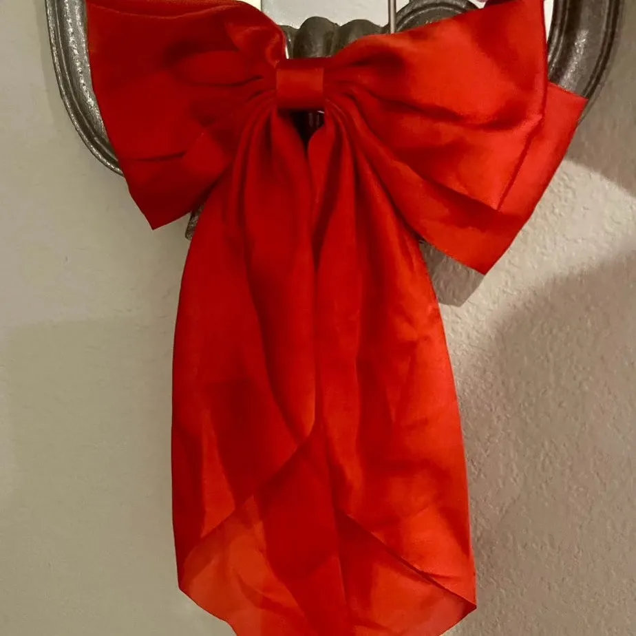Glammed Up Solid Color Hair Bow