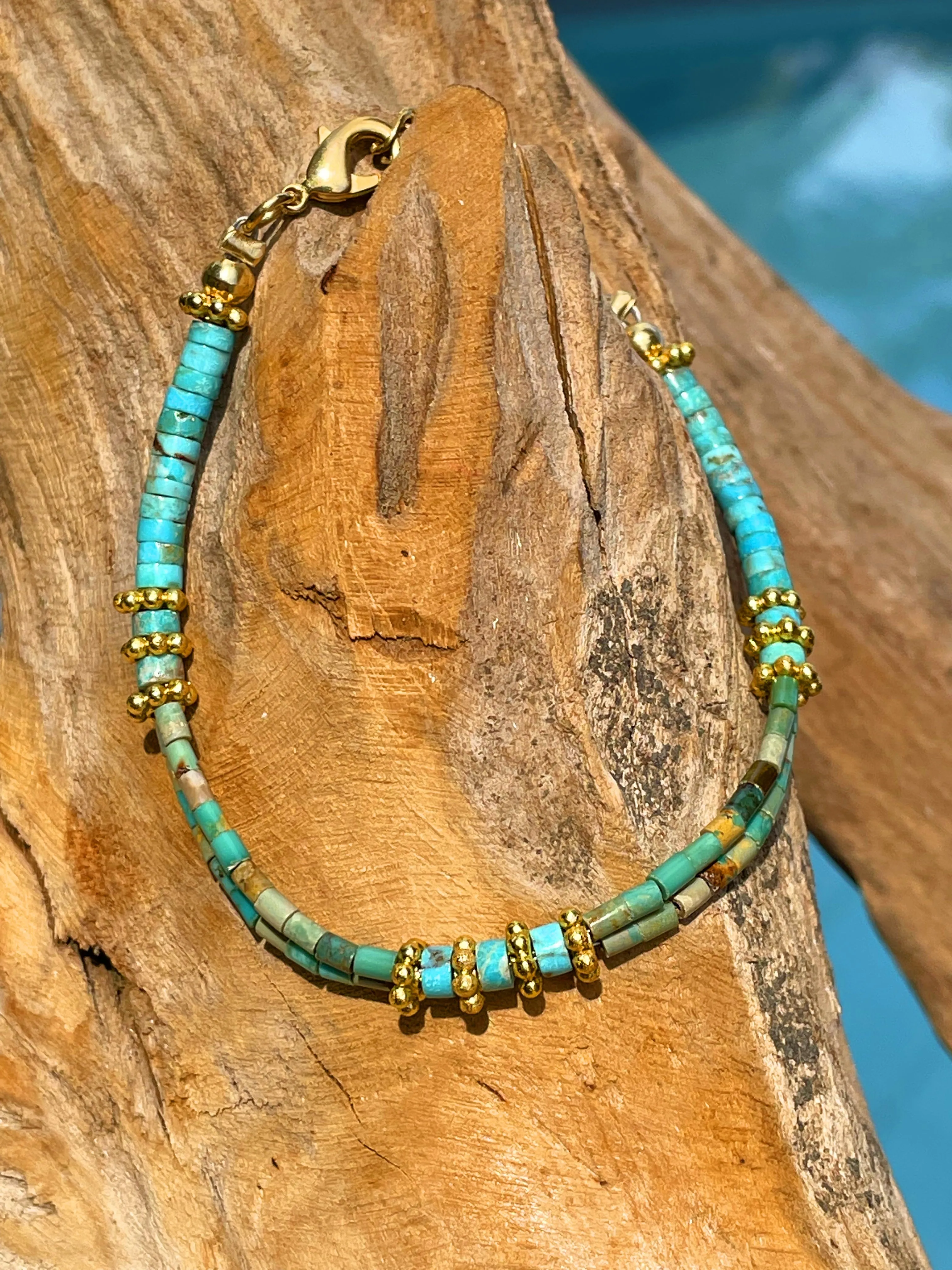 Gold-plated pearl bracelet 18k yellow gold assembled with turquoise