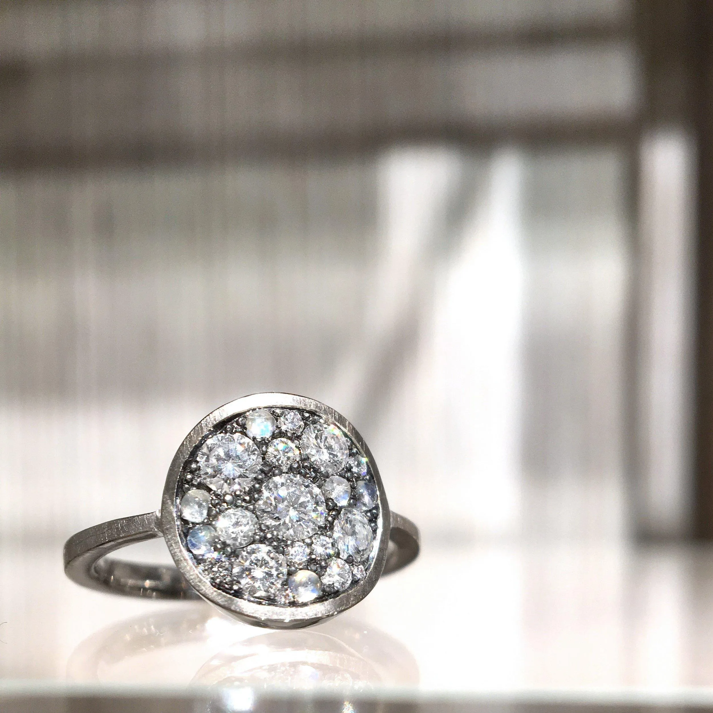 Joke Quick Diamond Blue Moonstone Starstruck Ring