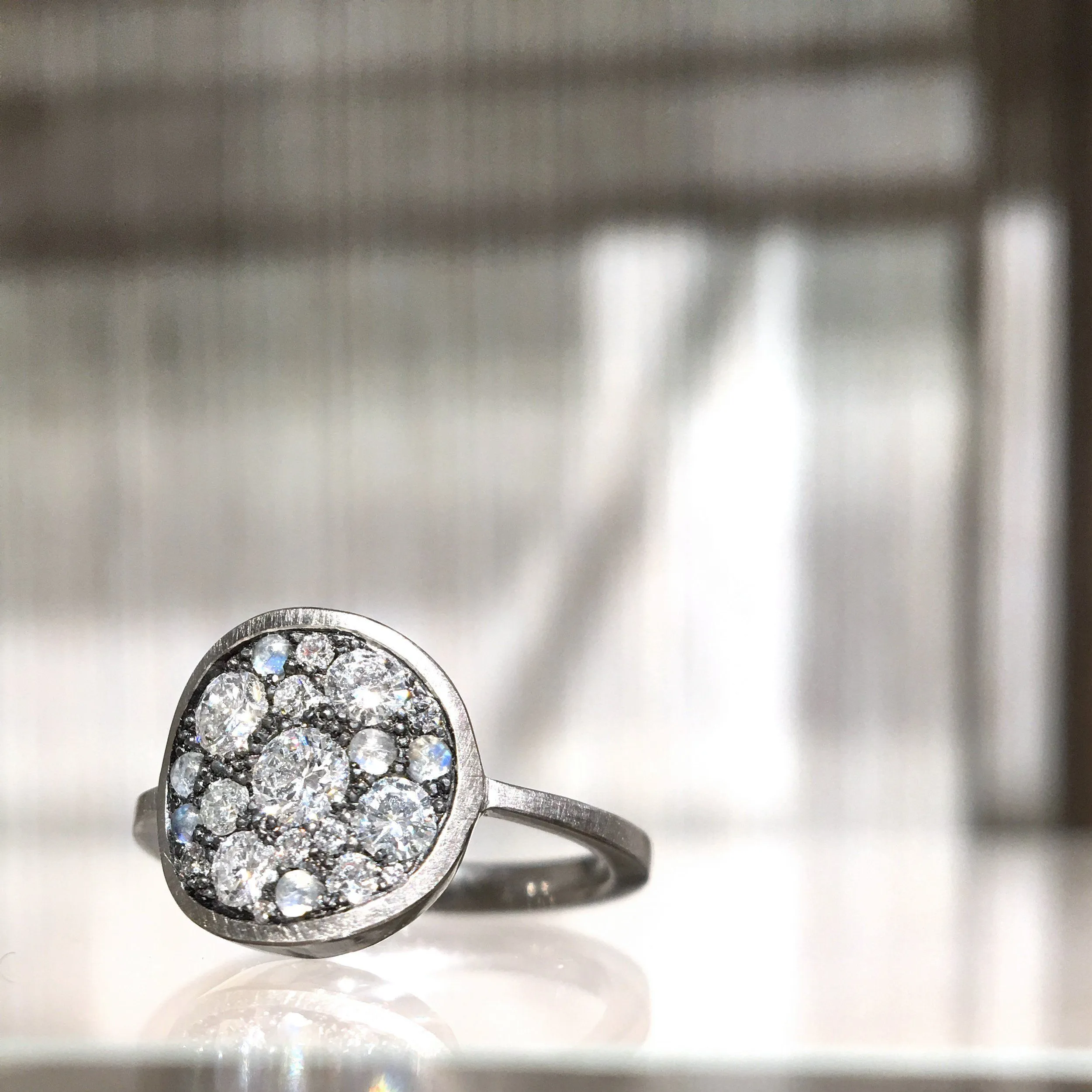 Joke Quick Diamond Blue Moonstone Starstruck Ring