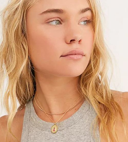 La Mer Pendant Necklace