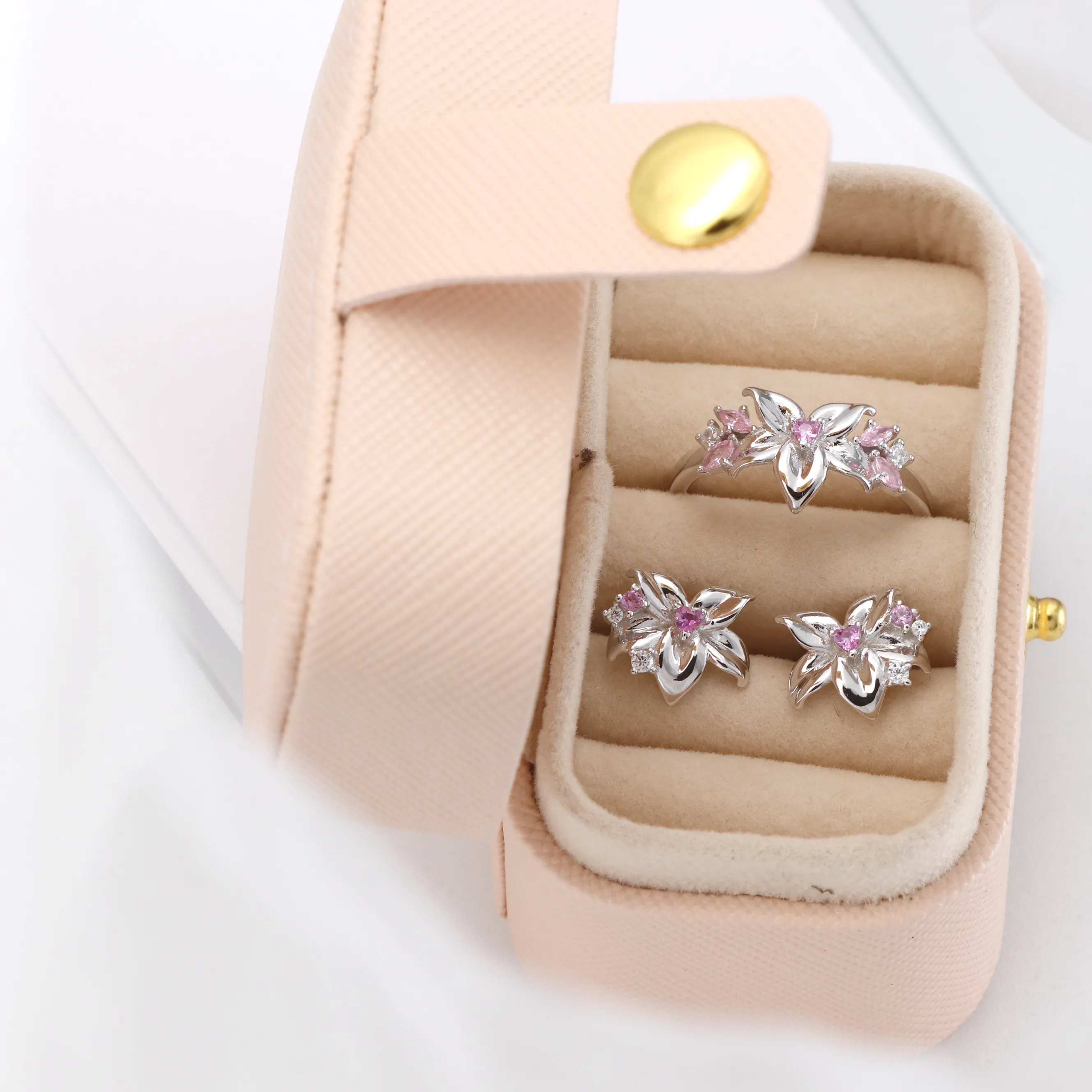 Lily Ring