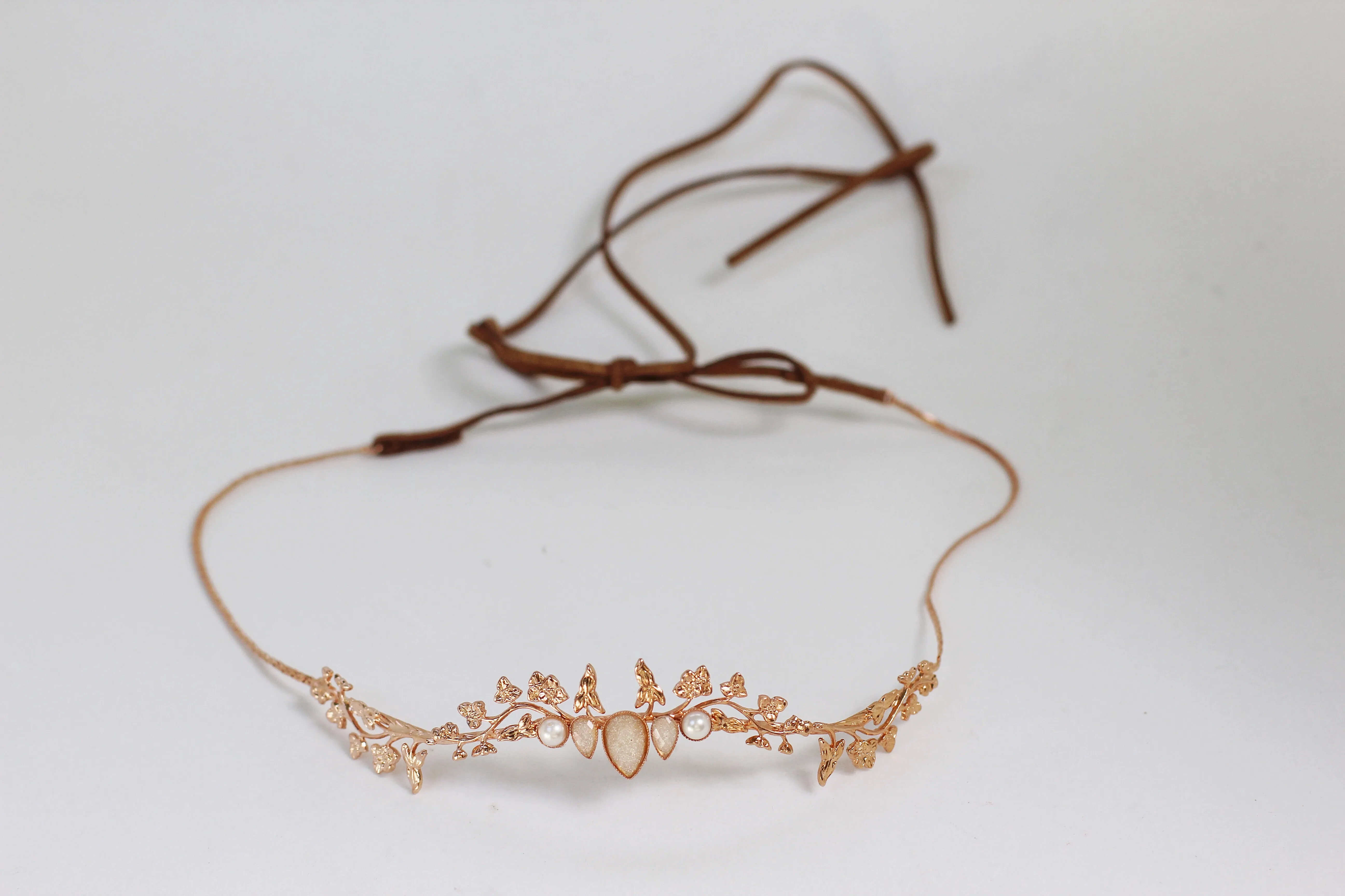 Made to Order* Eva Pearls & Leaves Hair Chain