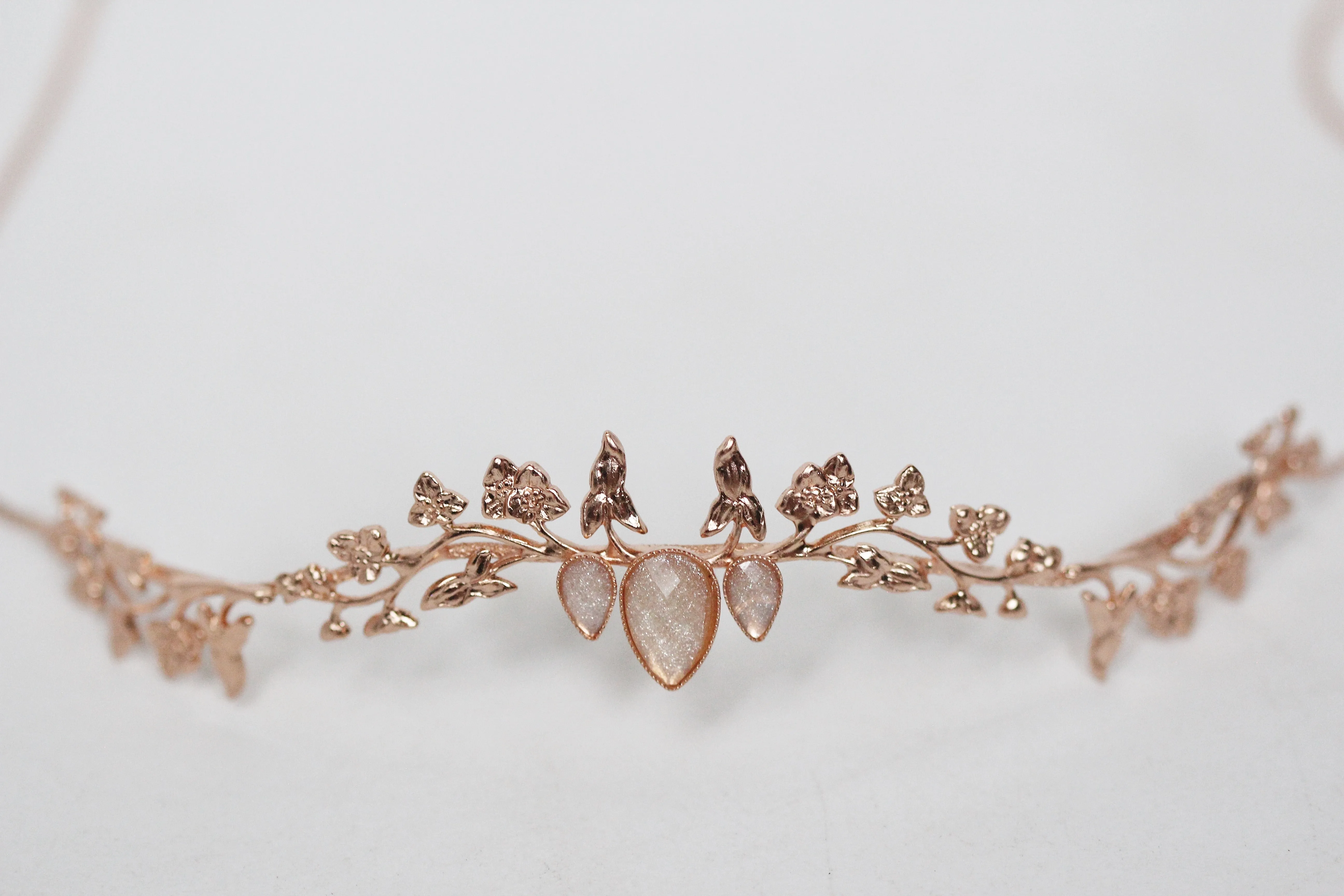 Made to Order* Eva Pearls & Leaves Hair Chain