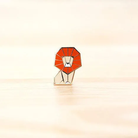 Origami Pin ?C Lion