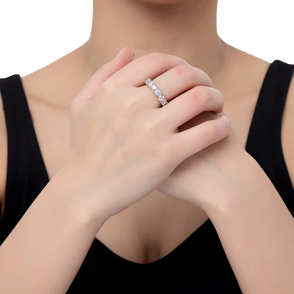 Round Zirconia Band Ring
