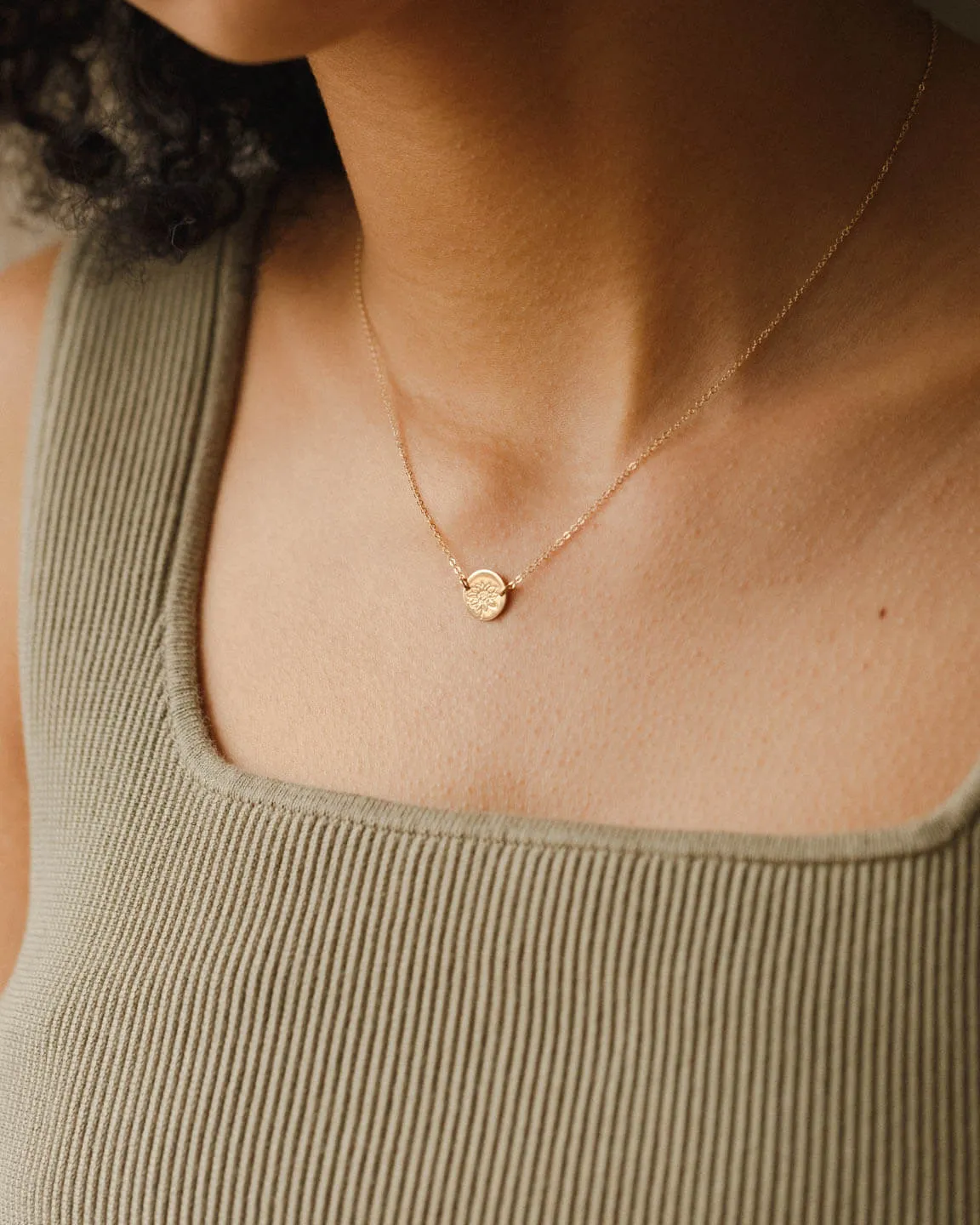 Small Flora Link Necklace