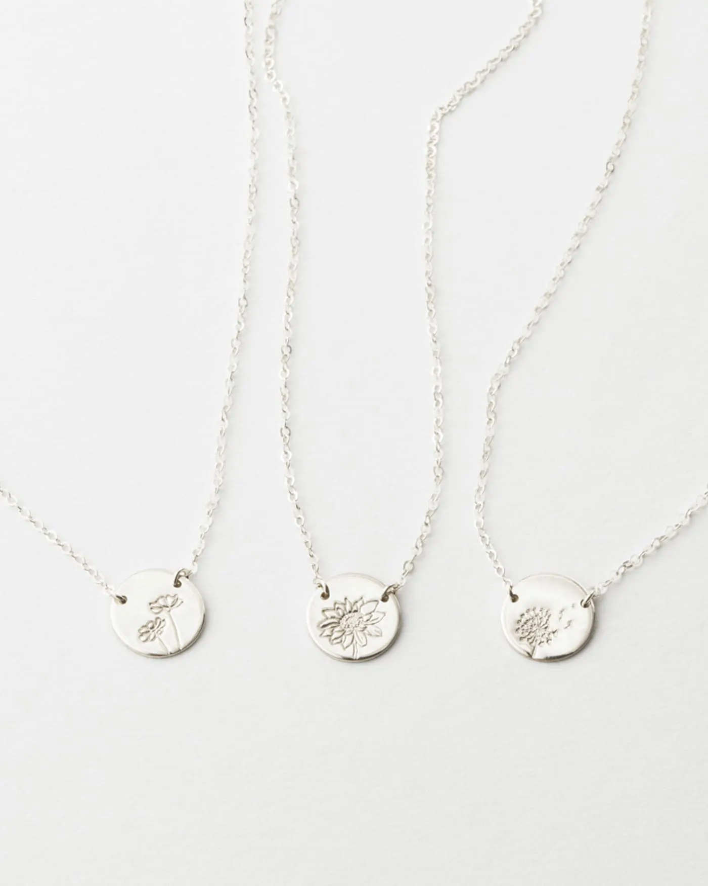 Small Flora Link Necklace