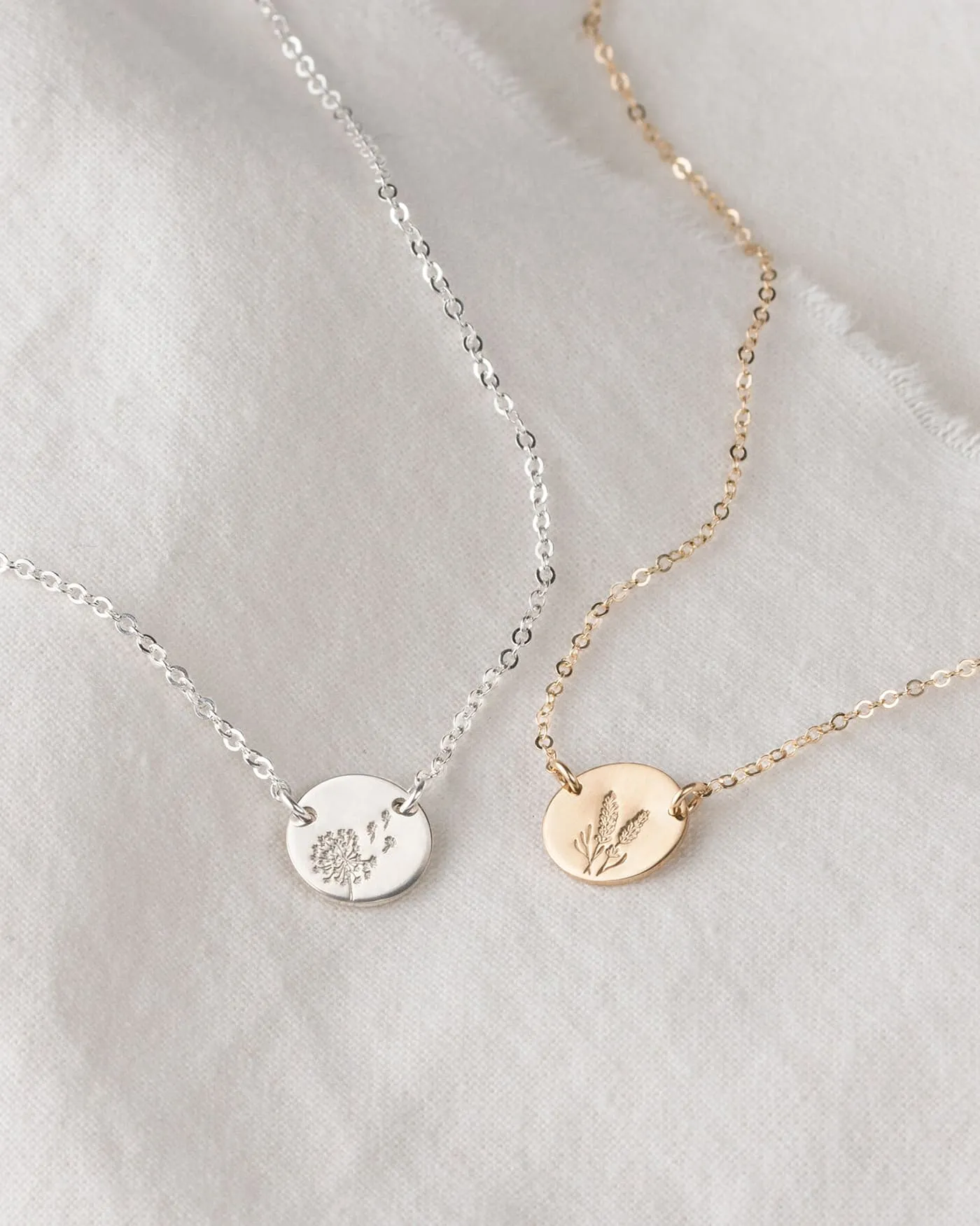 Small Flora Link Necklace