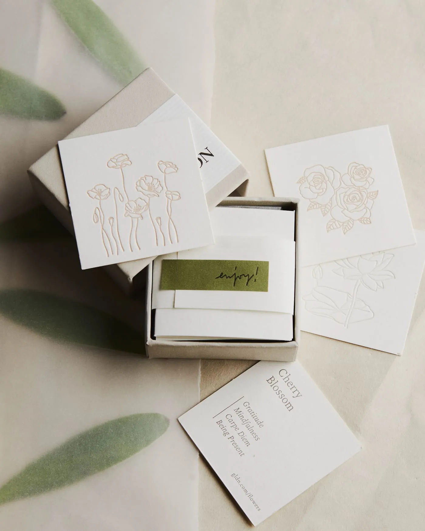 Small Flora Necklace