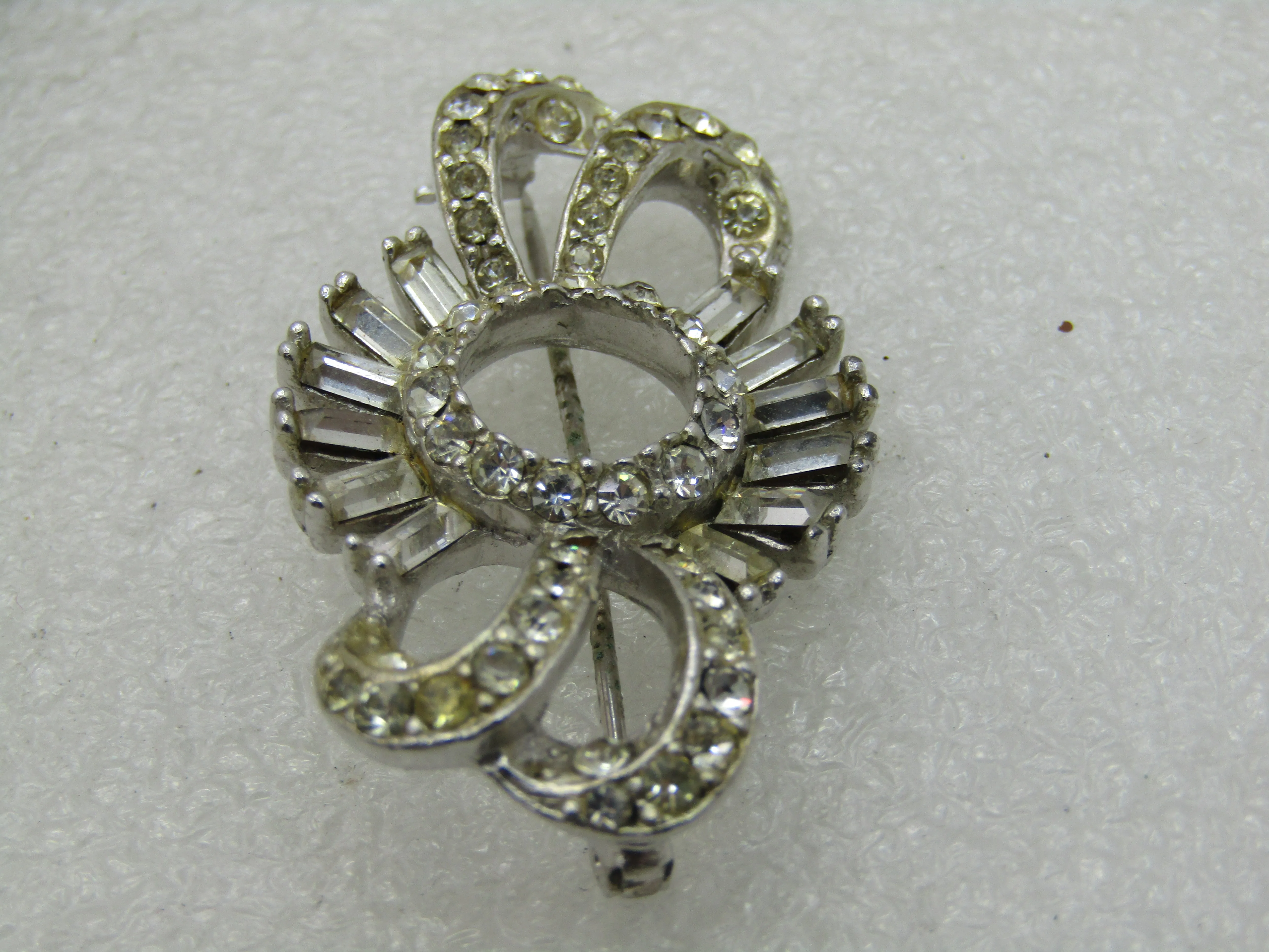 Vintage 1940's Rhinestone Brooch, Baguettes, 2",