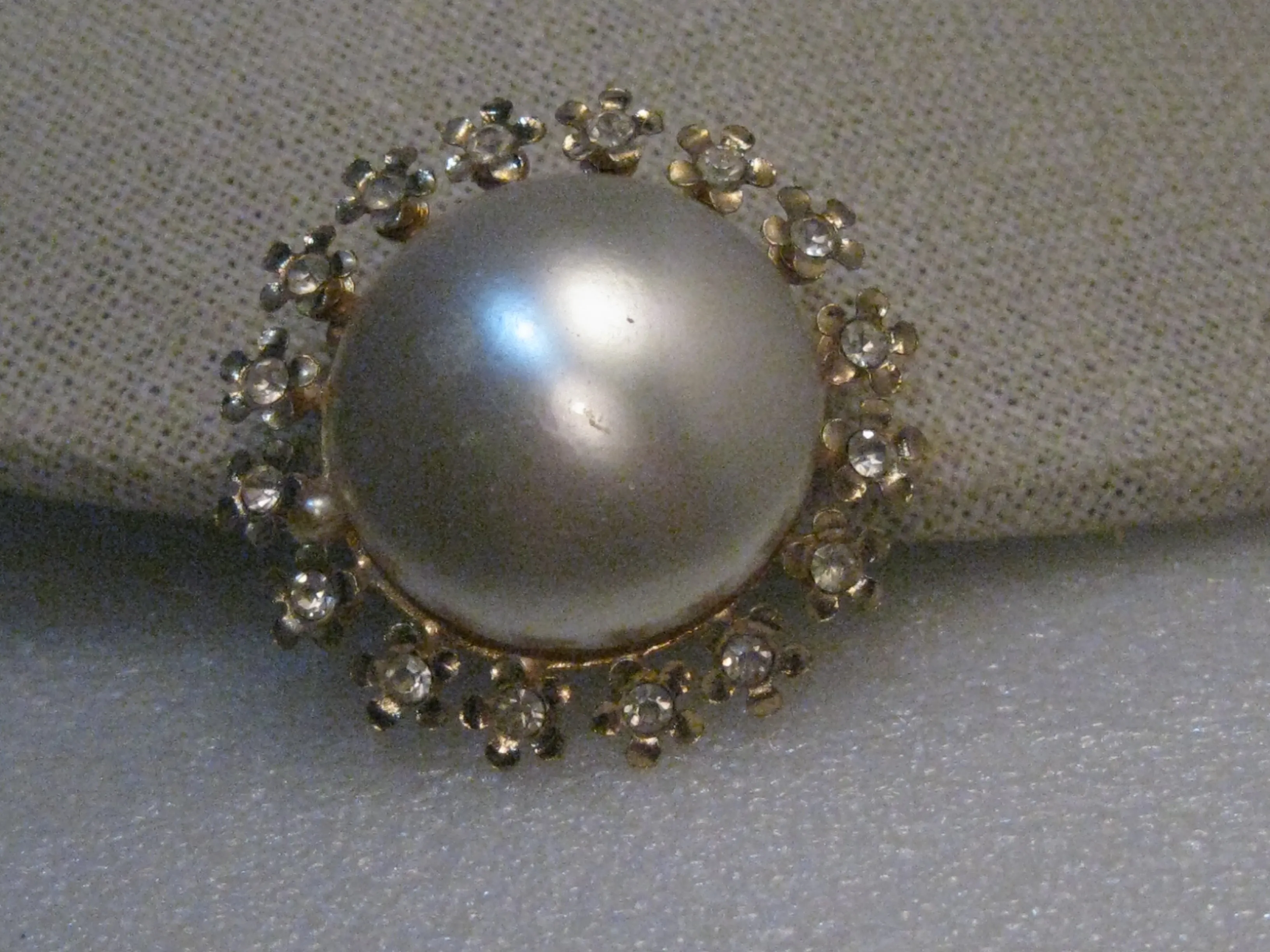 Vintage Faux Pearl Rhinestone Brooch, 1950's/1960's, 1.5" Round, Gold Tone